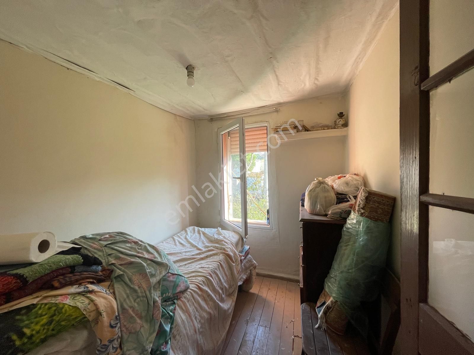 Ayvalık Merkez'de 2 Katlı 2+1 Kagir Ev İle İmarlı Arsa - Görsel 27