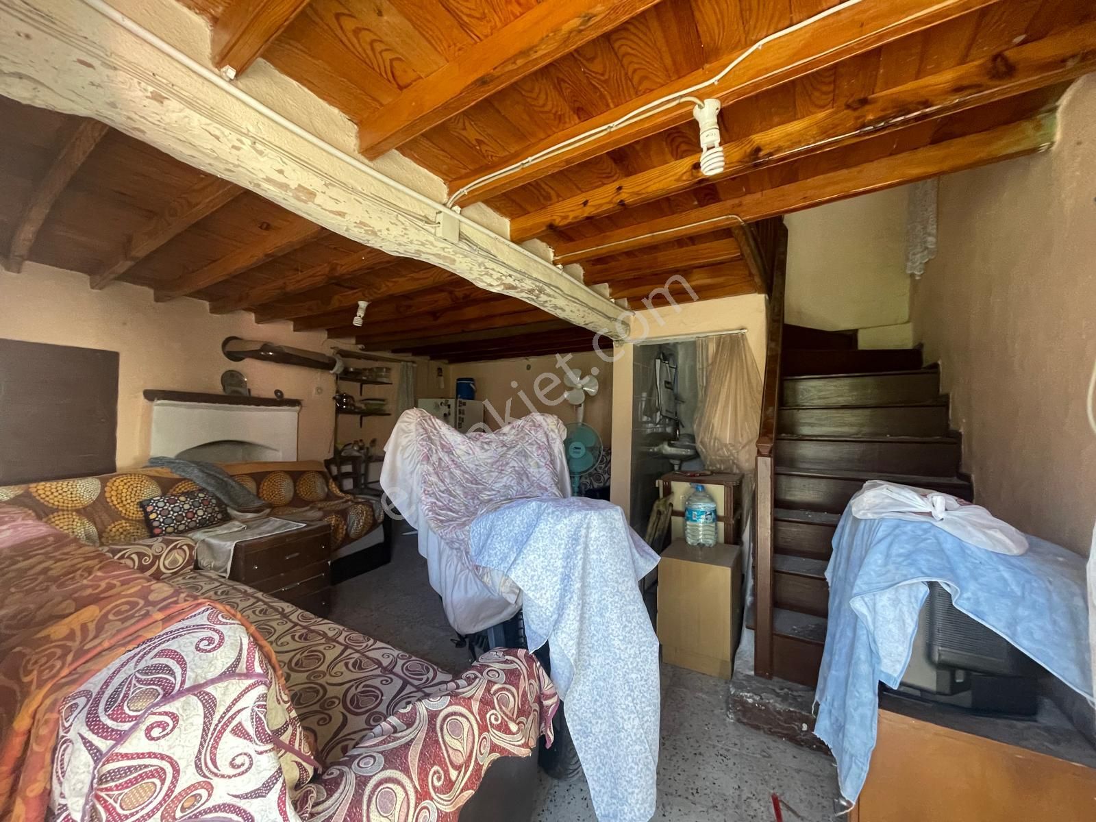 Ayvalık Merkez'de 2 Katlı 2+1 Kagir Ev İle İmarlı Arsa - Görsel 7