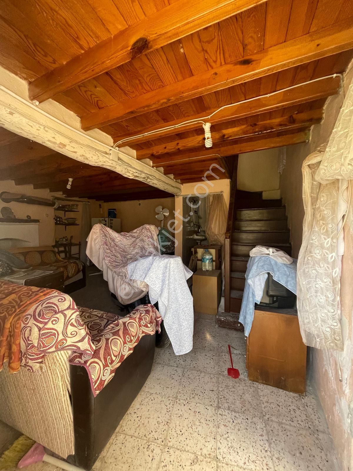 Ayvalık Merkez'de 2 Katlı 2+1 Kagir Ev İle İmarlı Arsa - Görsel 6