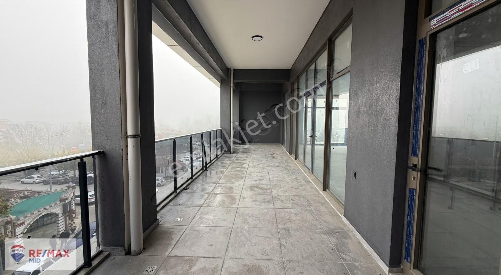 Re/max Mıd Plevne Mah Ultra Lüx Prestıjlı Kıralık Ofıs - Görsel 14