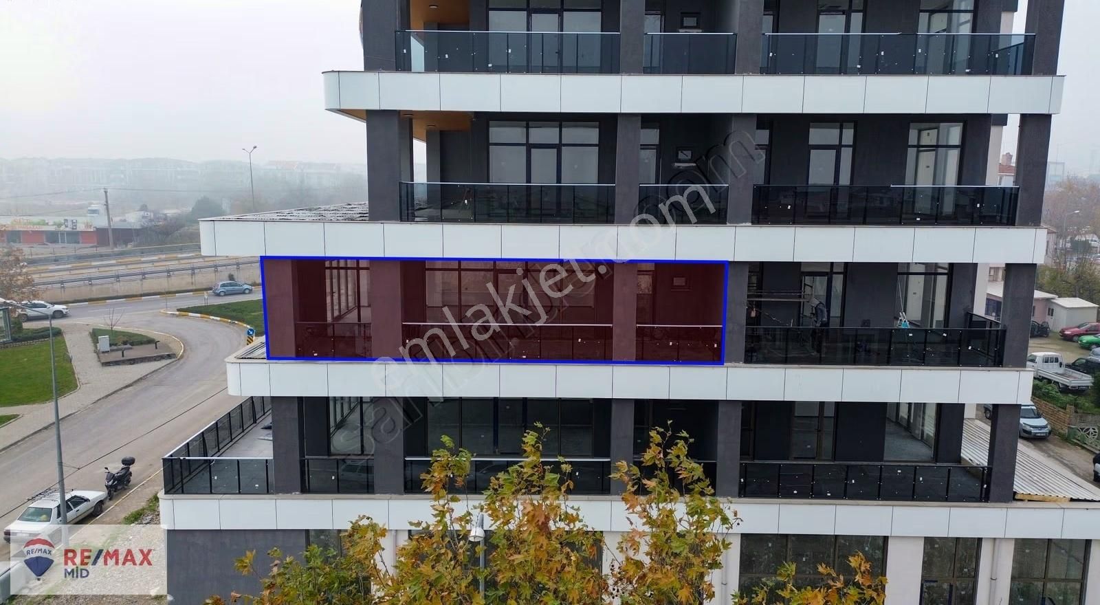 Re/max Mıd Plevne Mah Ultra Lüx Prestıjlı Kıralık Ofıs - Görsel 5