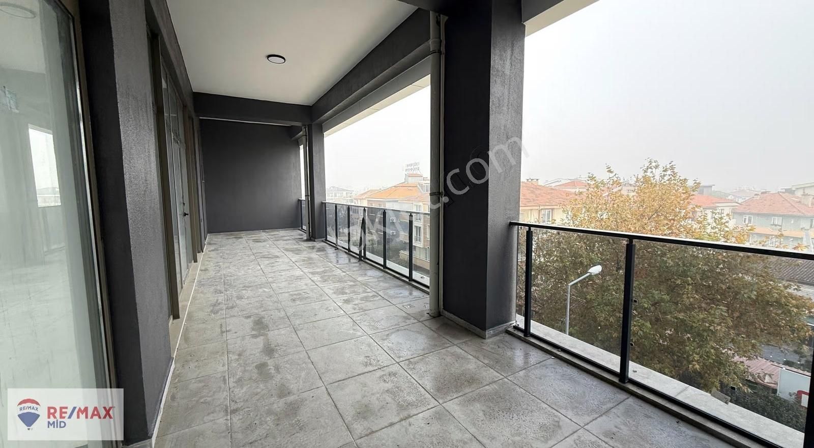 Re/max Mıd Plevne Mah Ultra Lüx Prestıjlı Kıralık Ofıs - Görsel 8