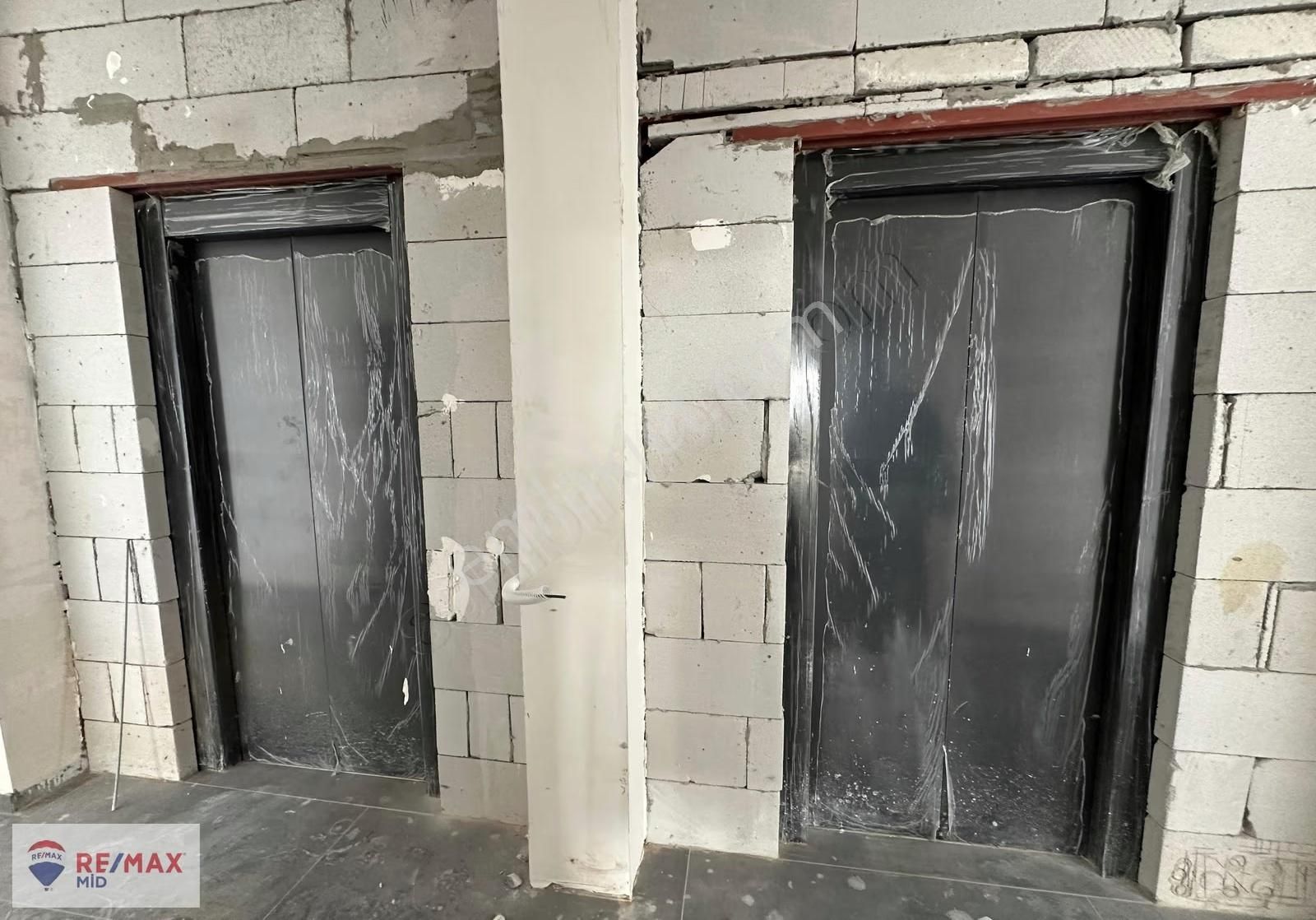 Re/max Mıd Plevne Mah Ultra Lüx Prestıjlı Kıralık Ofıs