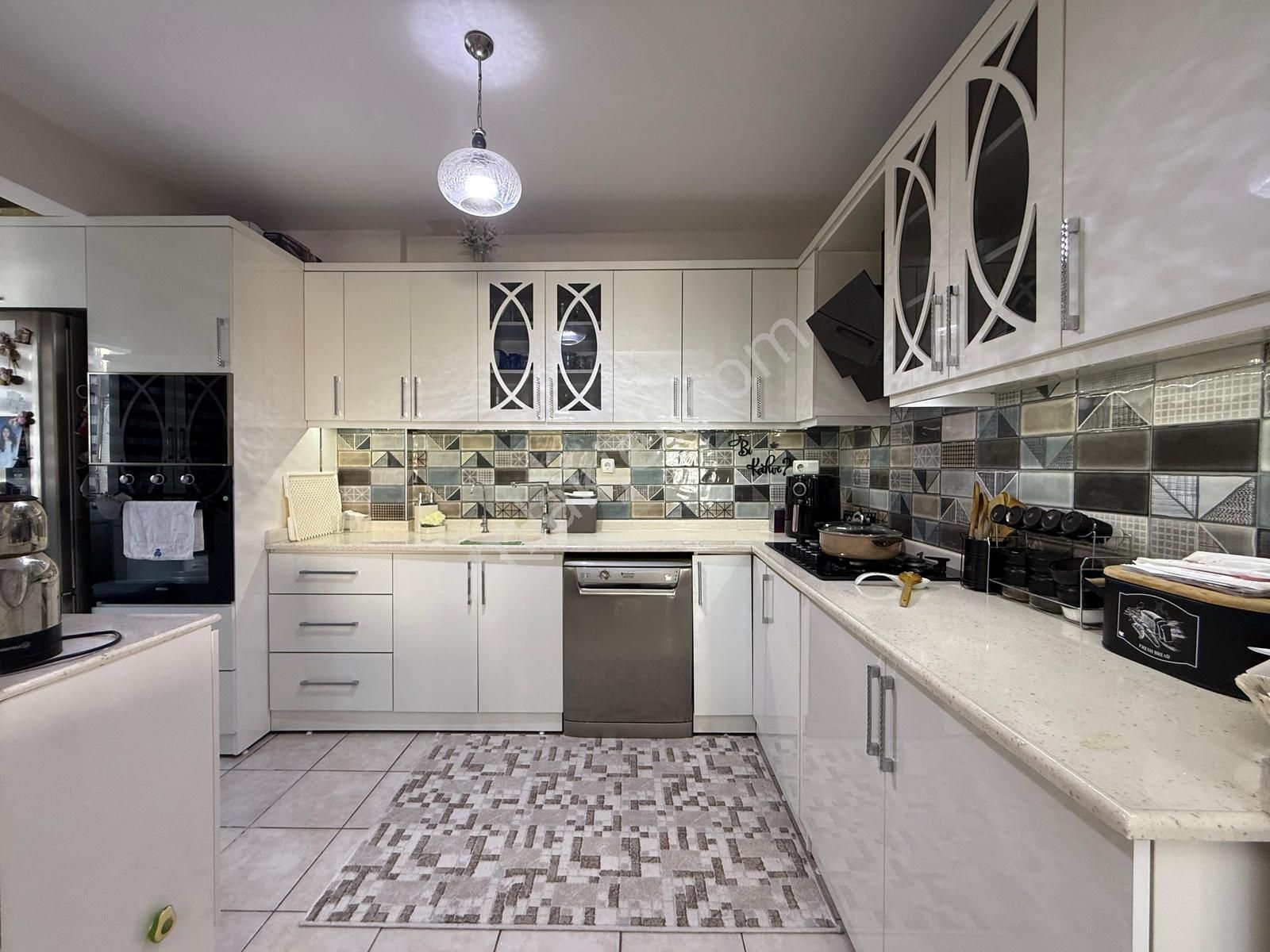 Barajyoluna Yürüme Mesafesinde 7 Katlı Apt/3+1/full Yapılı Daire - Görsel 14