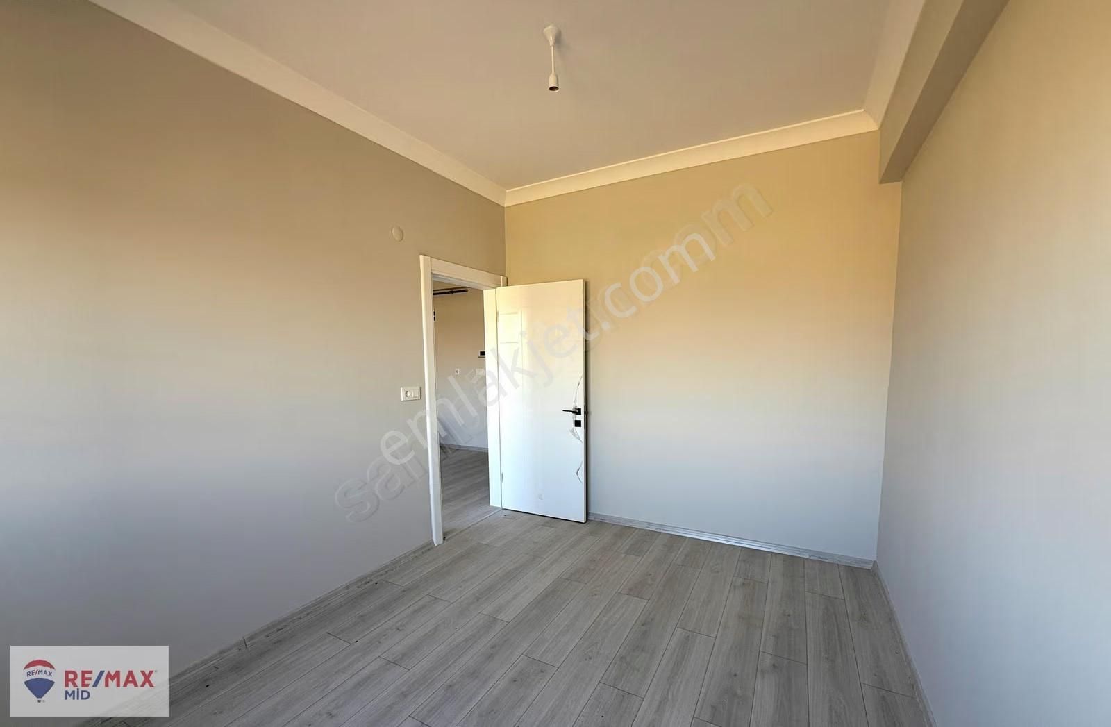 Re/max Mıd Karesı Paşaalanı Mah. 1+1 Kıralık Sıfır Daıreler - Görsel 11