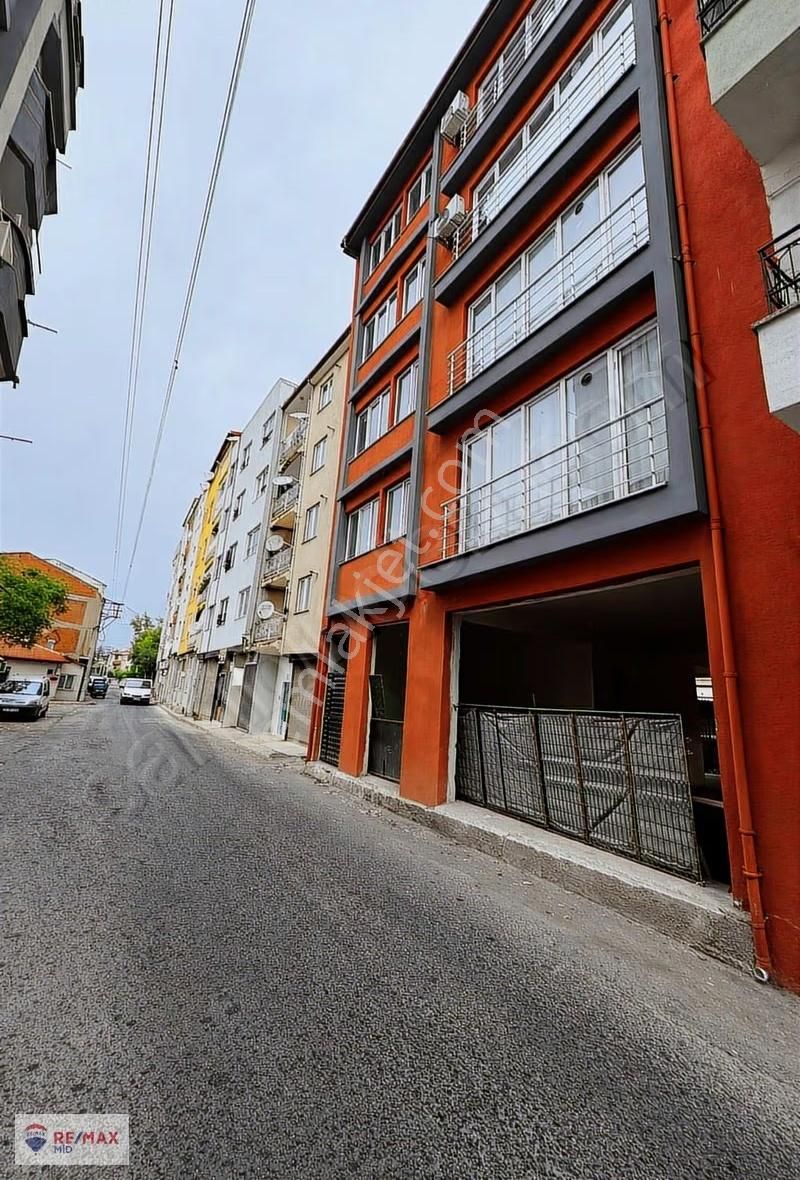 Gümüşçeşme Mahallesinde Sıfır 2+1 Daire Merkezi Konum - Görsel 11