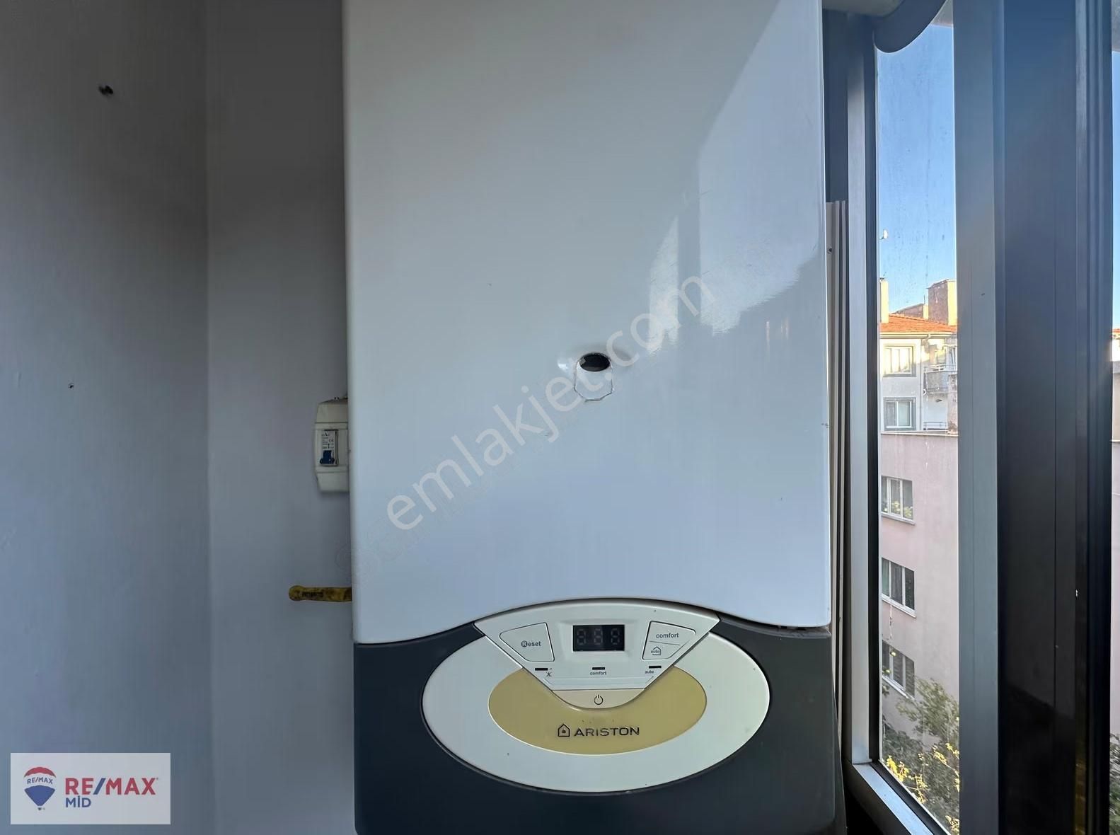 Re/max Mıd Karesı Atatürk Mah Turgut Reıs Cad Kıralık 2+1 Daıre - Görsel 3