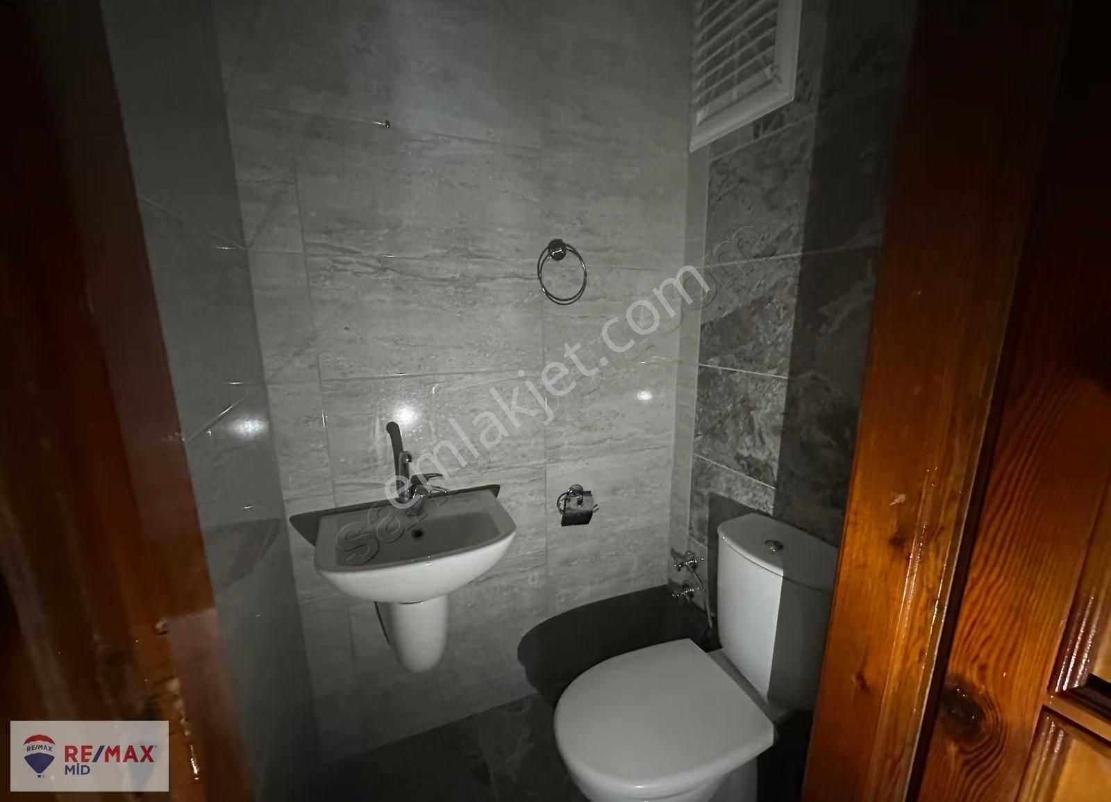 Re/max Mıd Karesı Atatürk Mah Turgut Reıs Cad Kıralık 2+1 Daıre - Görsel 5