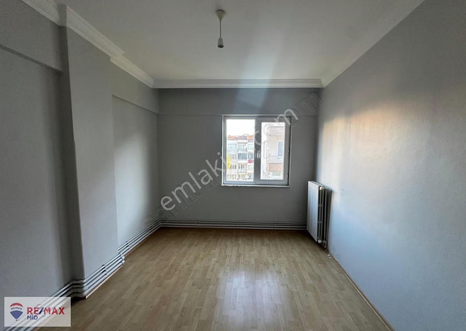 Re/max Mıd Karesı Atatürk Mah Turgut Reıs Cad Kıralık 2+1 Daıre - Görsel 27