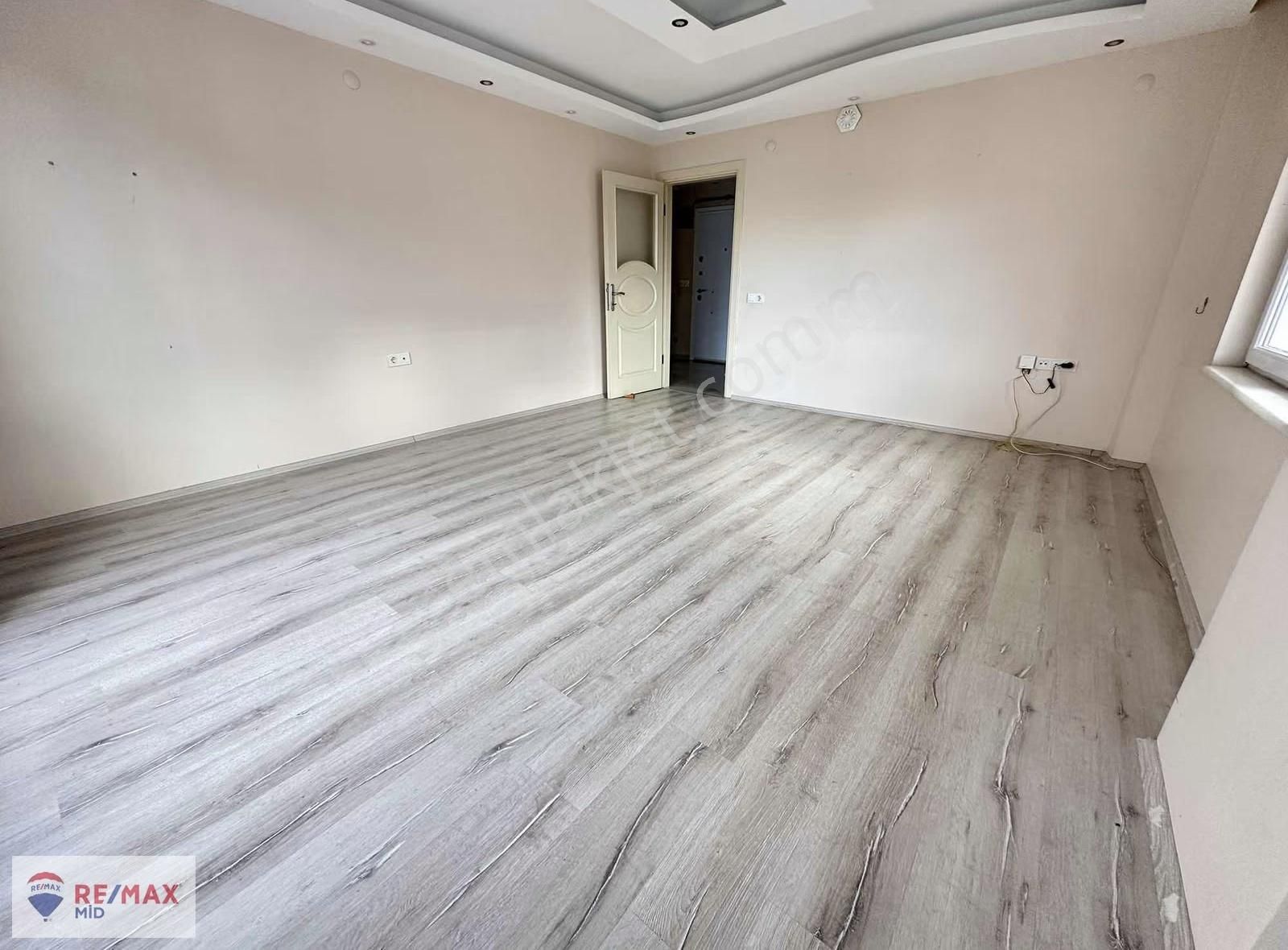 Remax Mid'den Bahçelievler Asuva Park Yakını 2+1 Kiralık Daire - Görsel 7