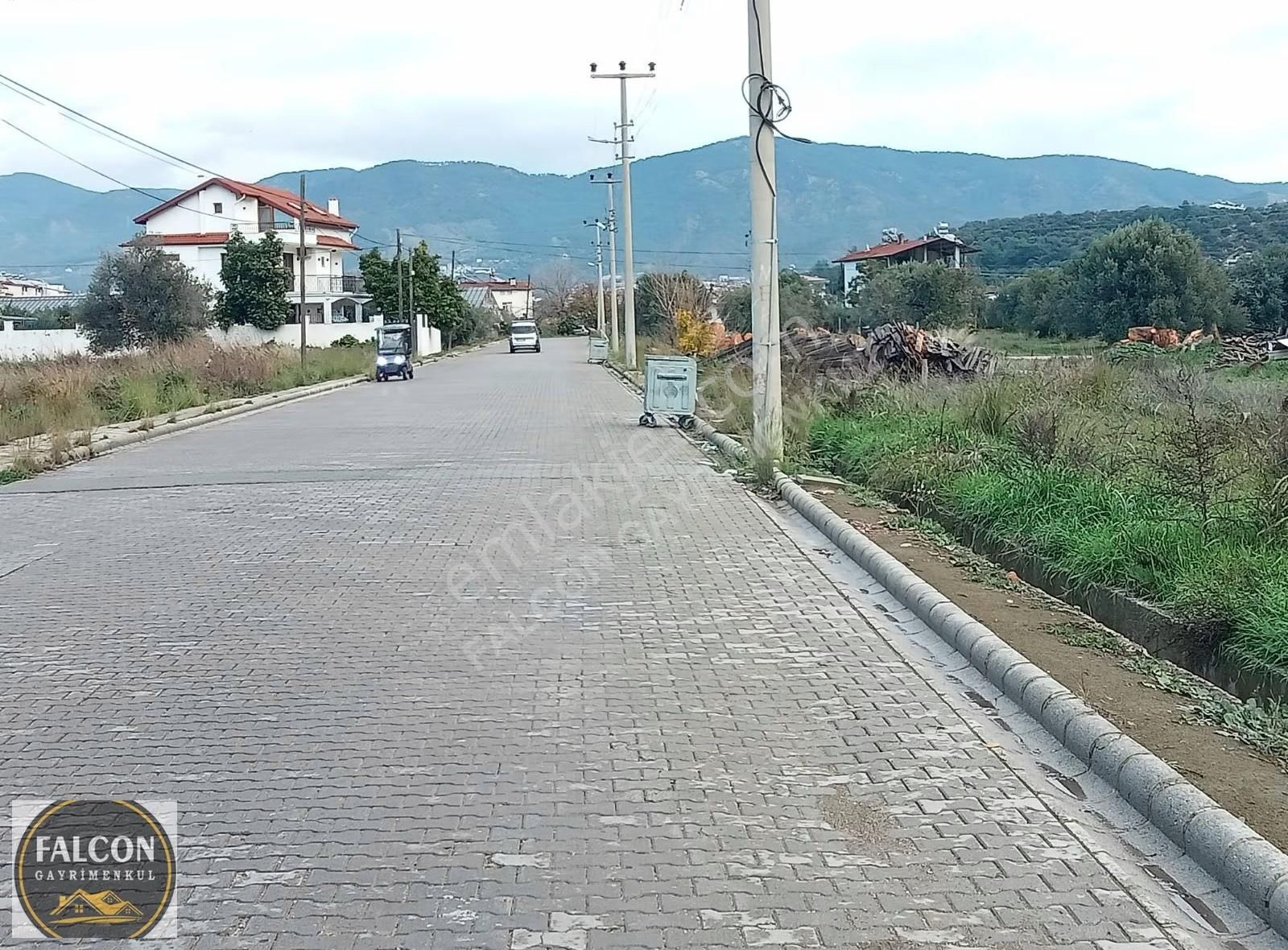 Falcon Dan Çalıca Da Fırsat 1300m² Tarla