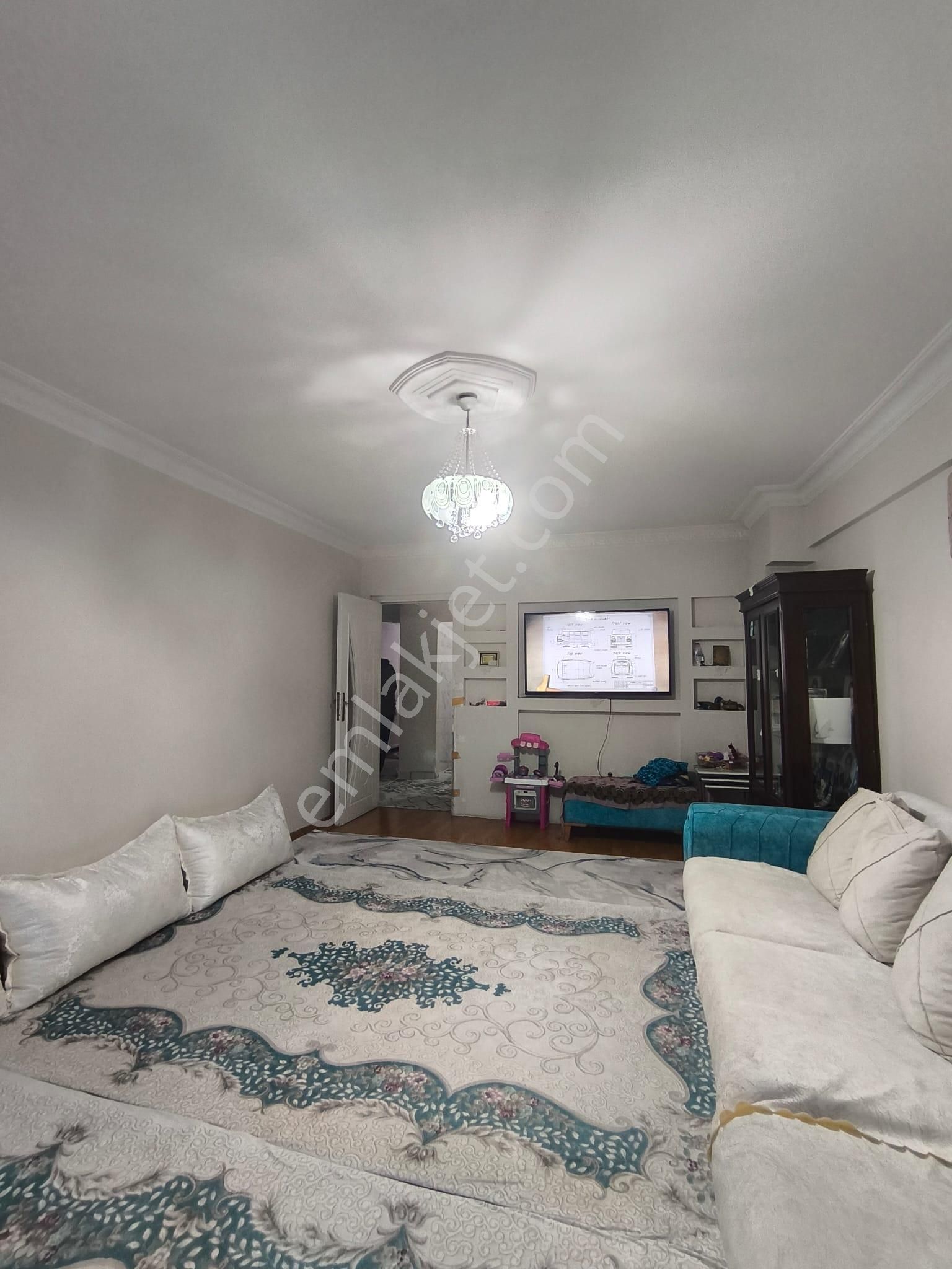 Fatih Aksaray Mahallesi’nde Satılık Merkezi Konumda 2+1 Daire