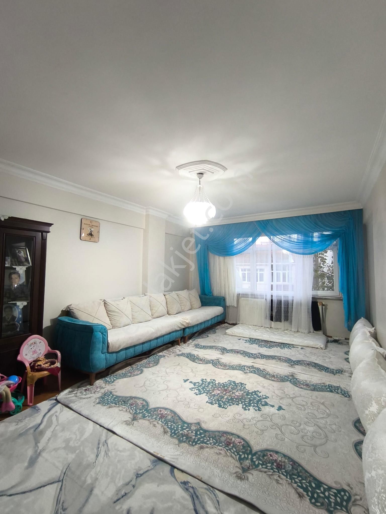 Fatih Aksaray Mahallesi’nde Satılık Merkezi Konumda 2+1 Daire - Görsel 2