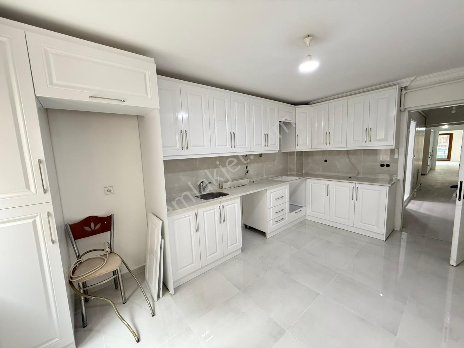 🏡muradiye Mahallesi 🏡 ✅3+1 150m2 5 Katlının 3 Katı Arakat ❇️full Özelikli Petek Kombili