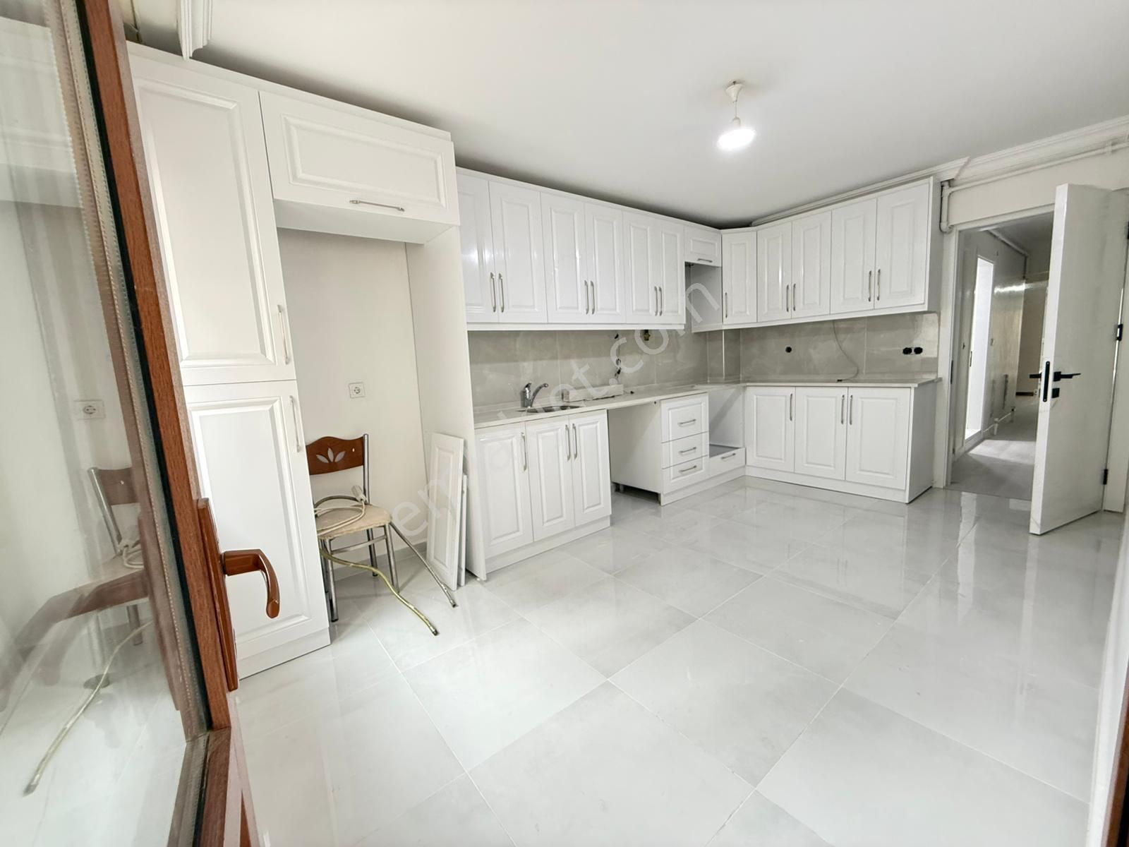 🏡muradiye Mahallesi 🏡 ✅3+1 150m2 5 Katlının 3 Katı Arakat ❇️full Özelikli Petek Kombili - Görsel 6