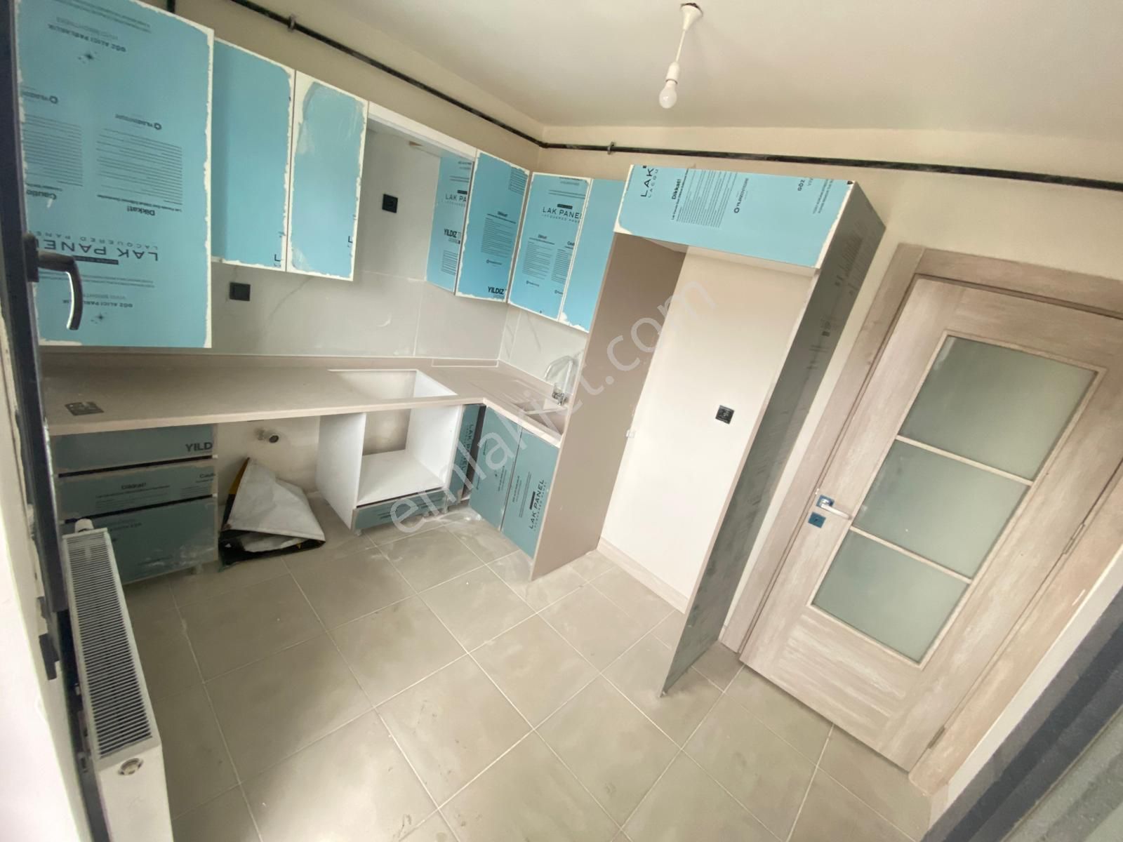 Saraycık Toki^de Ara Katta Asansörlü E. Banyolu Ön Cp. 3+1 Sıfır Daire !