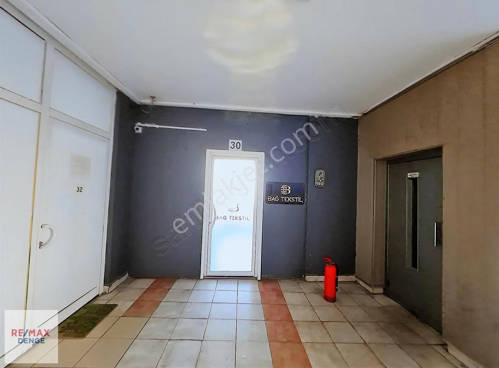 Bayrampaşa Maltepe'de Muhteşem Eşyalı Kiralık Ofis - Görsel 4