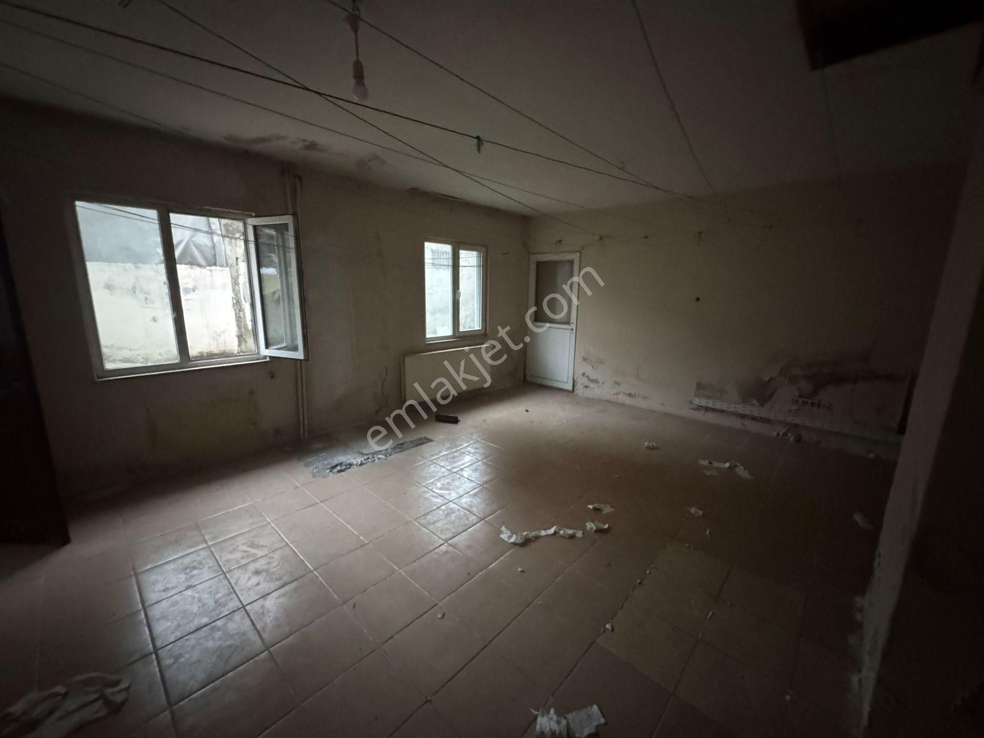 Trabzon'da Komple Kiralık Bina - Görsel 9