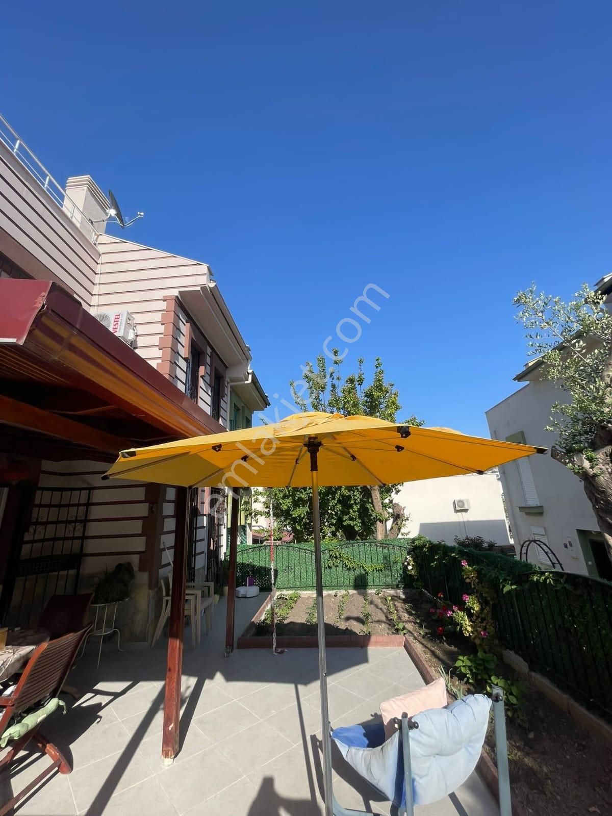 Kuşadası Kadınlar Denizi Havuzlu Sitede Full Yeni Tadilatlı Köşe Konum - Görsel 5