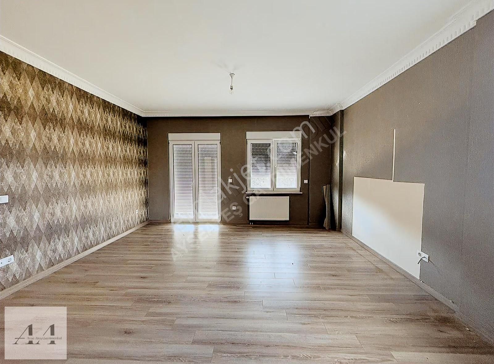 Büyükçekmece Doğa Evlerinde Bahçeli Teraslı Satılık Villa - Görsel 15