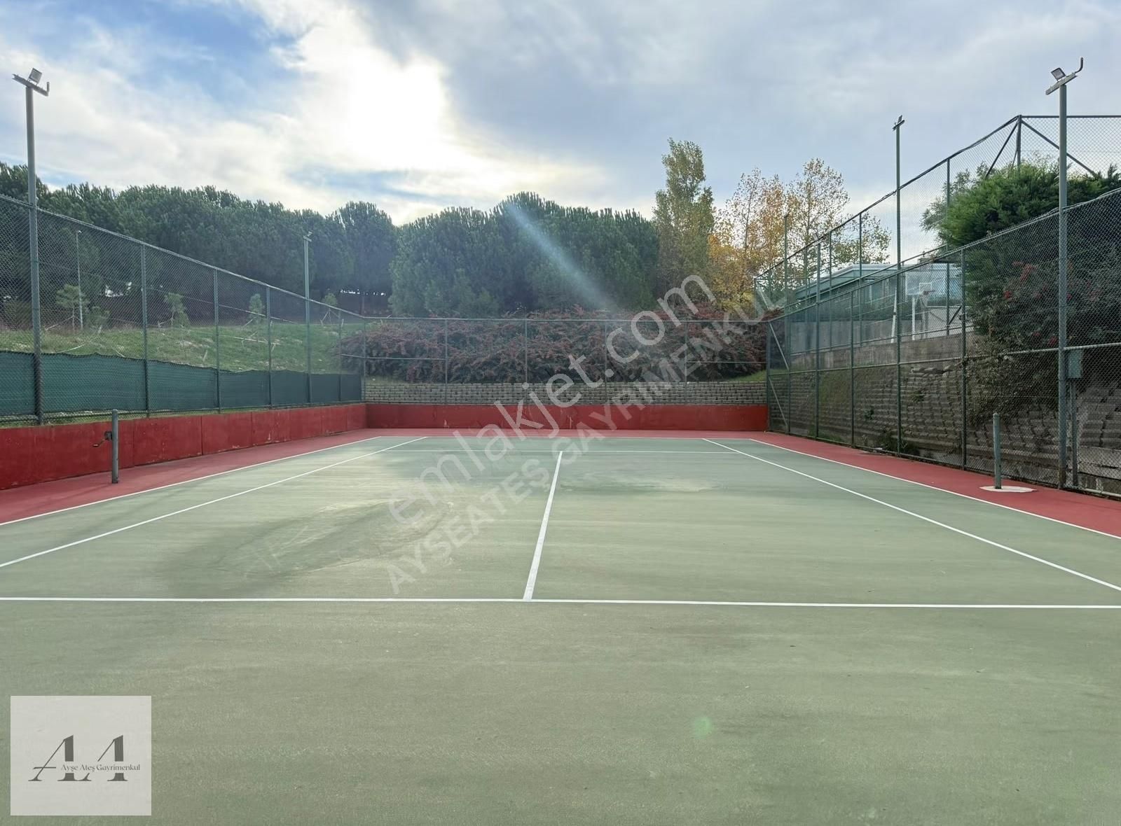 Büyükçekmece Doğa Evlerinde Bahçeli Teraslı Satılık Villa - Görsel 17