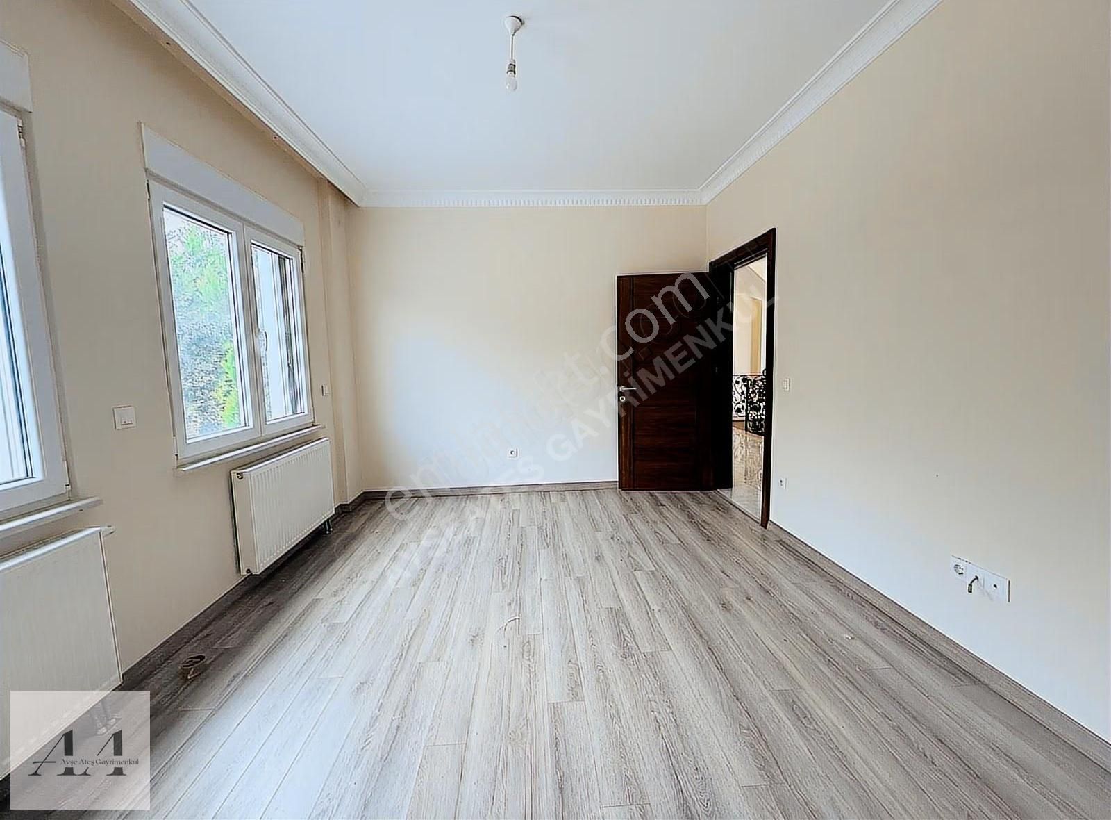Büyükçekmece Karaağaç Mah. Doğa Evlerinde Tripleks Kiralık Villa - Görsel 11