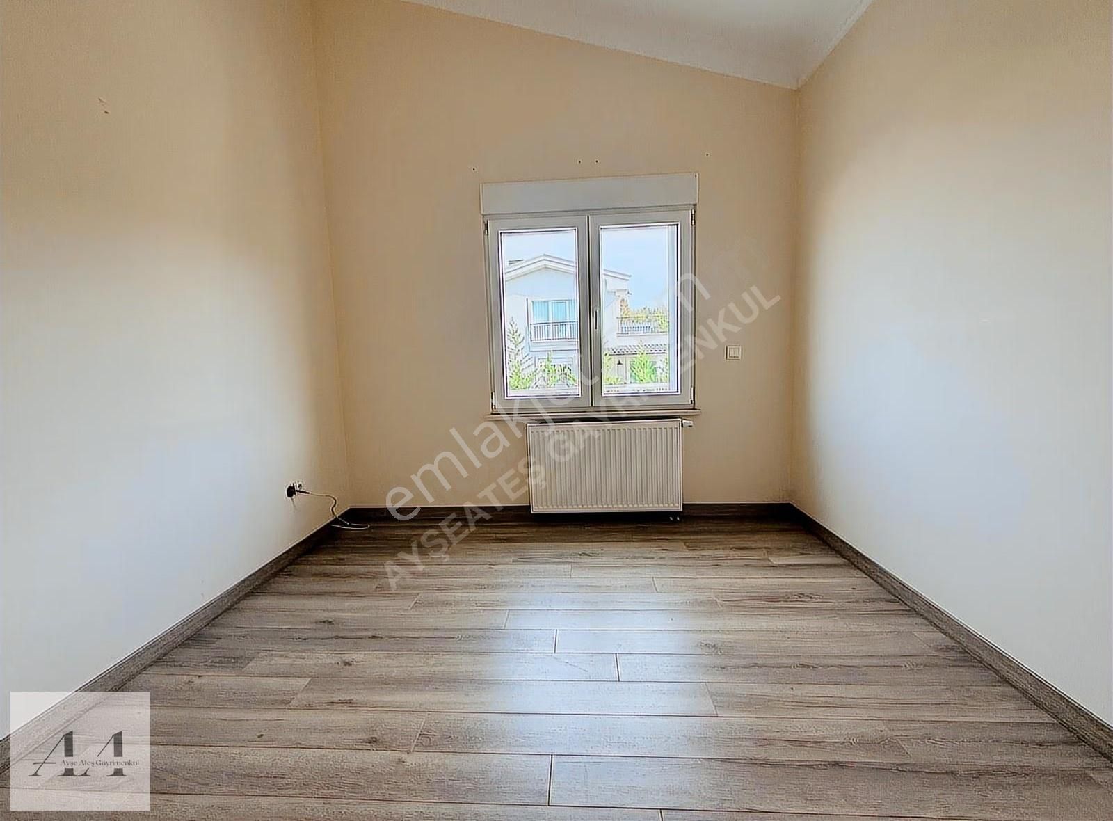 Büyükçekmece Karaağaç Mah. Doğa Evlerinde Tripleks Kiralık Villa - Görsel 25