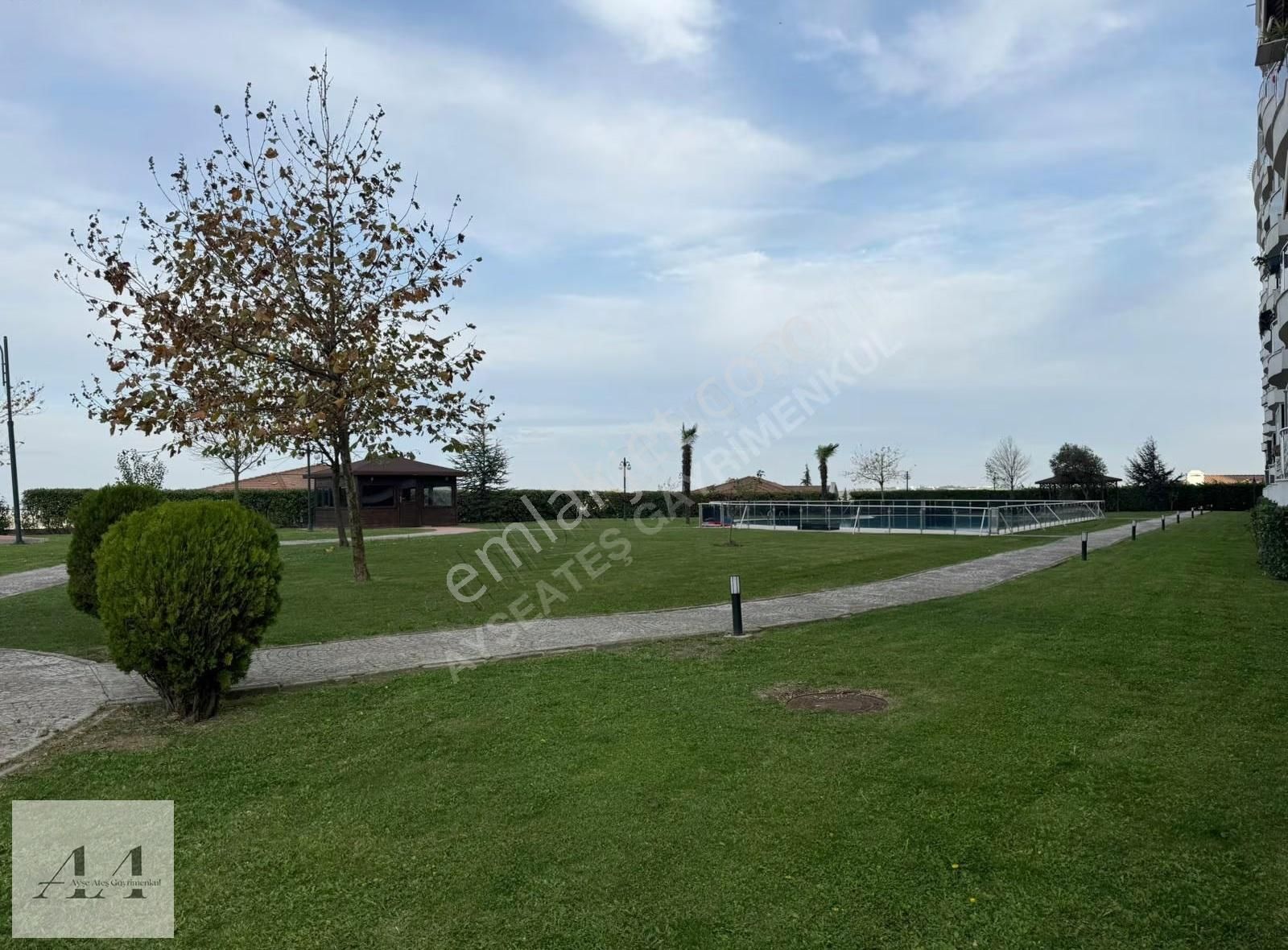 Alkent2000mahallesinde-havuz&peyzaj Manzaralı-satılık 1+1 Daire - Görsel 13