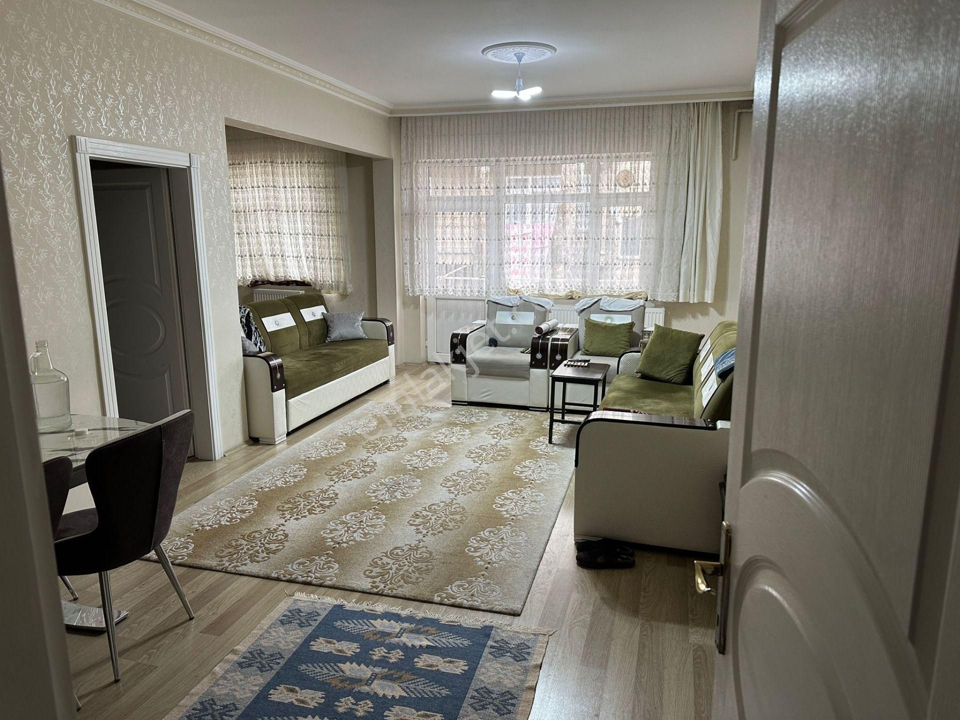 Çarşı Merkezde Satılık Full Yapılı Daire