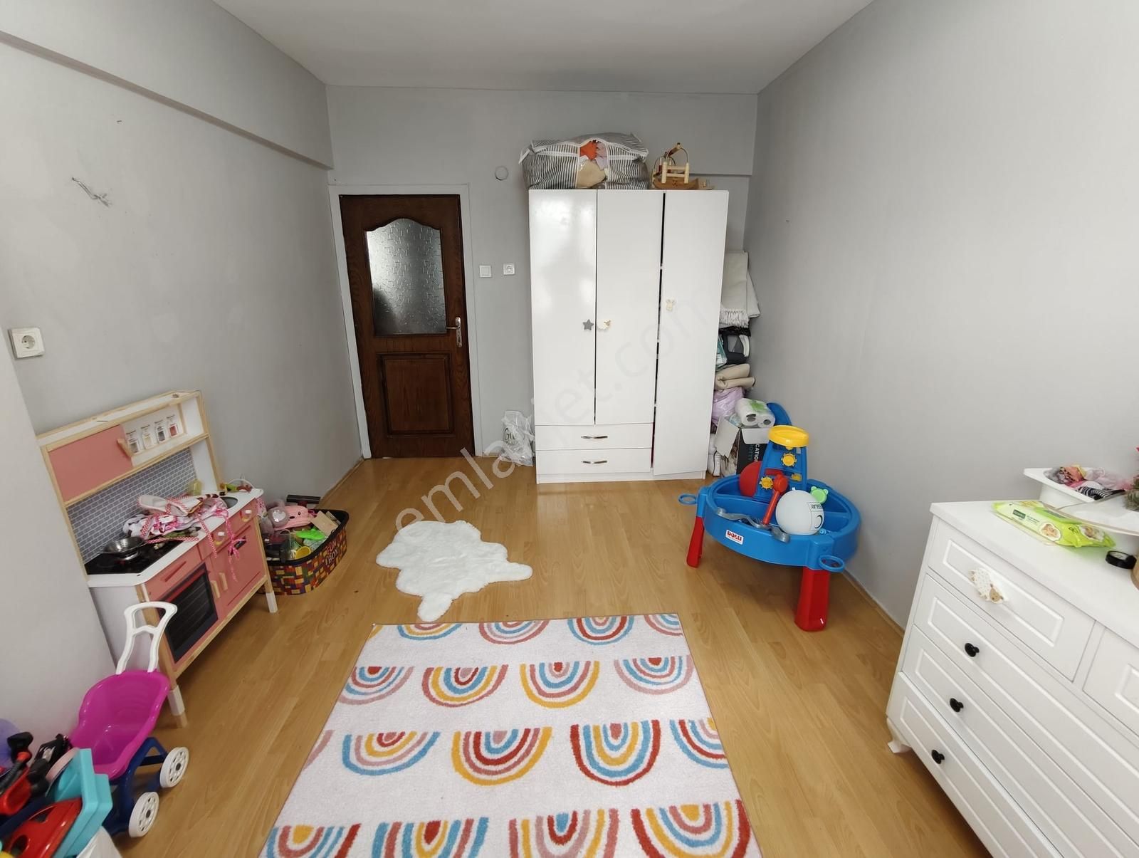 Köprü Emlaktan Gazi Mahallesinde Satılık 90m2 2+1 Ara Kat Daire - Görsel 5
