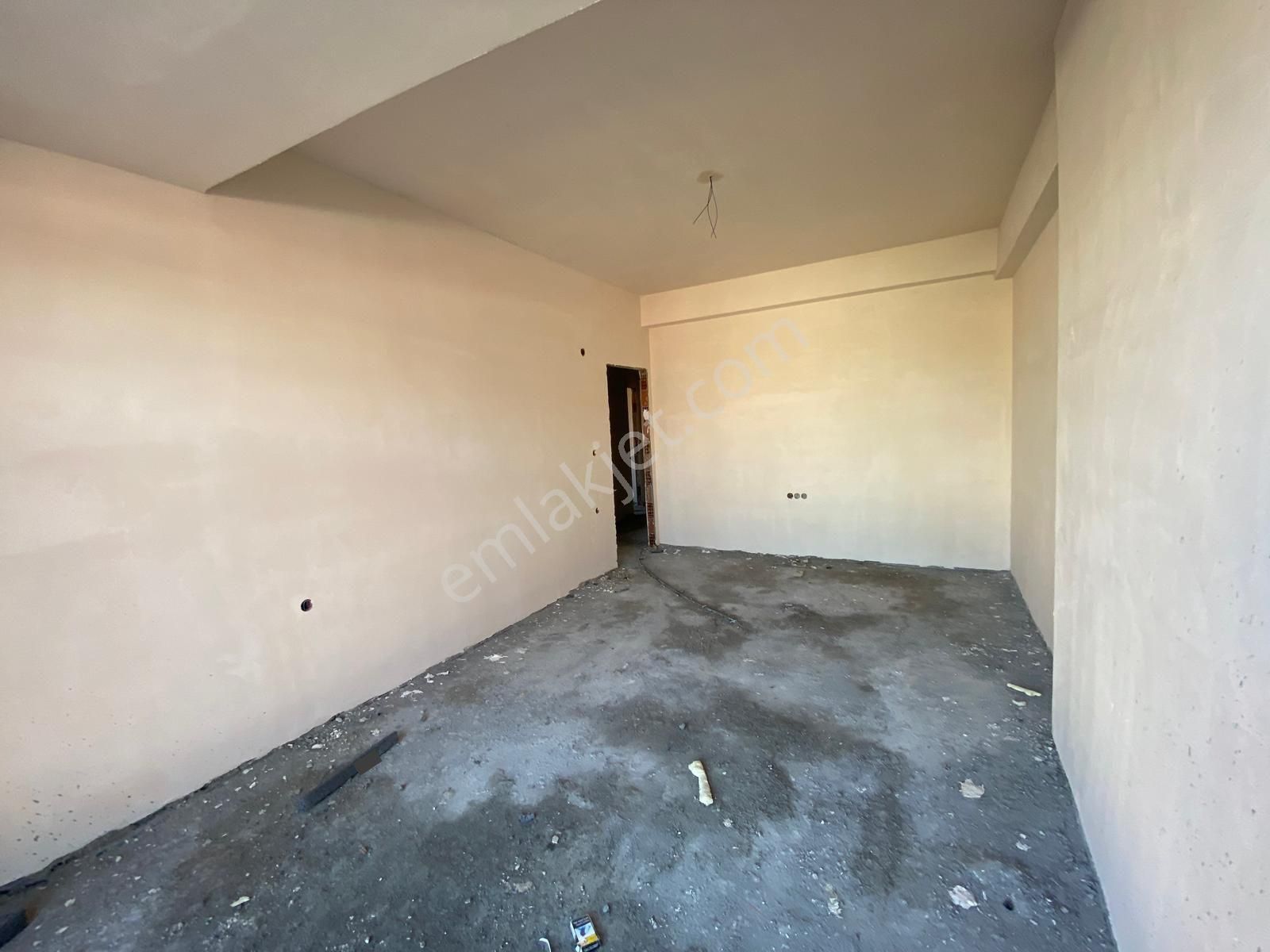 Çekmeköy Hamidiye'de Balkonlu K.otopark Ferah 4+2 Dubleks Daire - Görsel 4