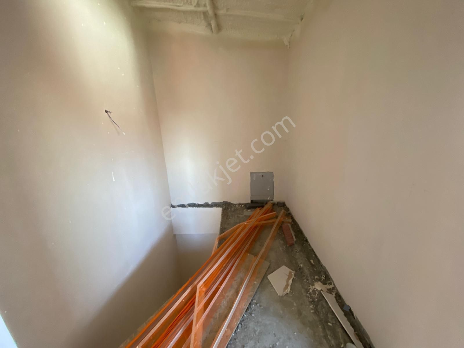 Çekmeköy Hamidiye'de Balkonlu K.otopark Ferah 4+2 Dubleks Daire - Görsel 23