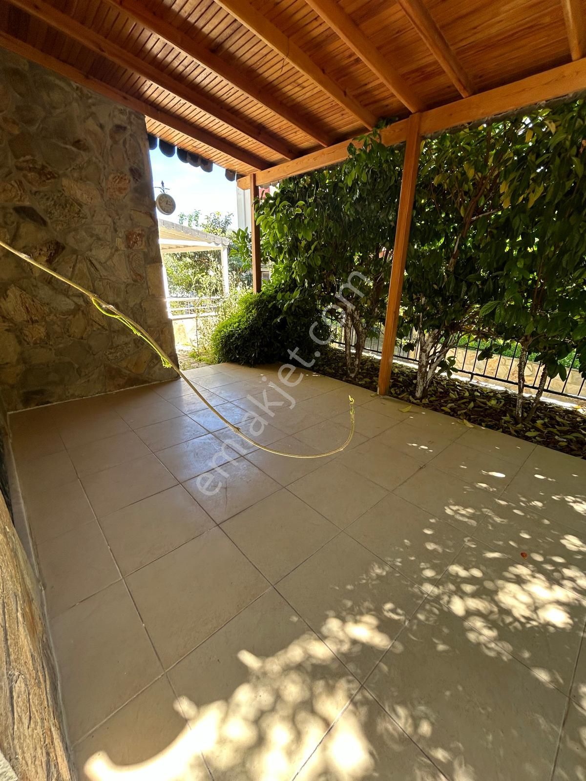 Kuşadası Kadınlar Denizi Olimpik Havuzlu Sitede 4+1 - Görsel 8