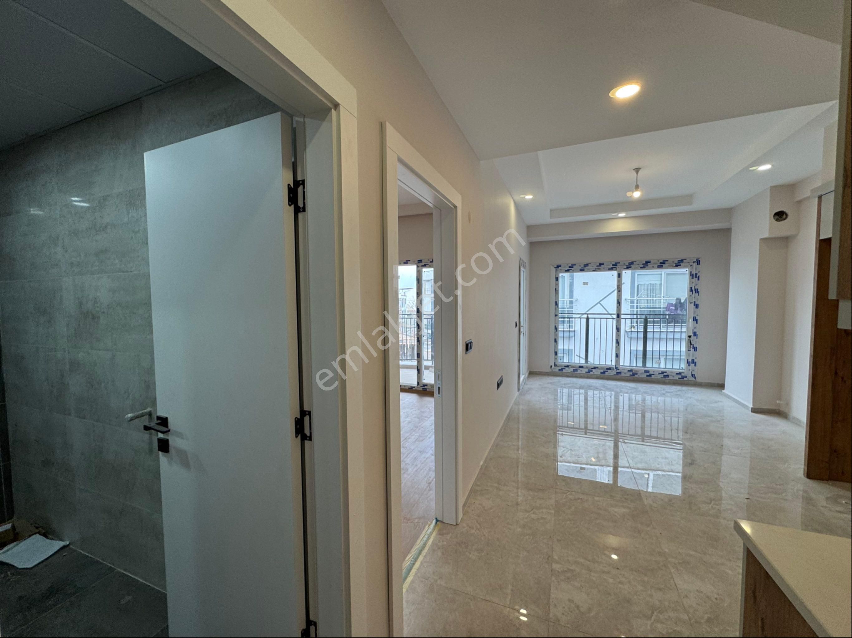 Kuşadası Güzelçamlı'da Satılık Sıfır Yapım Çatı Dubleks - Görsel 2