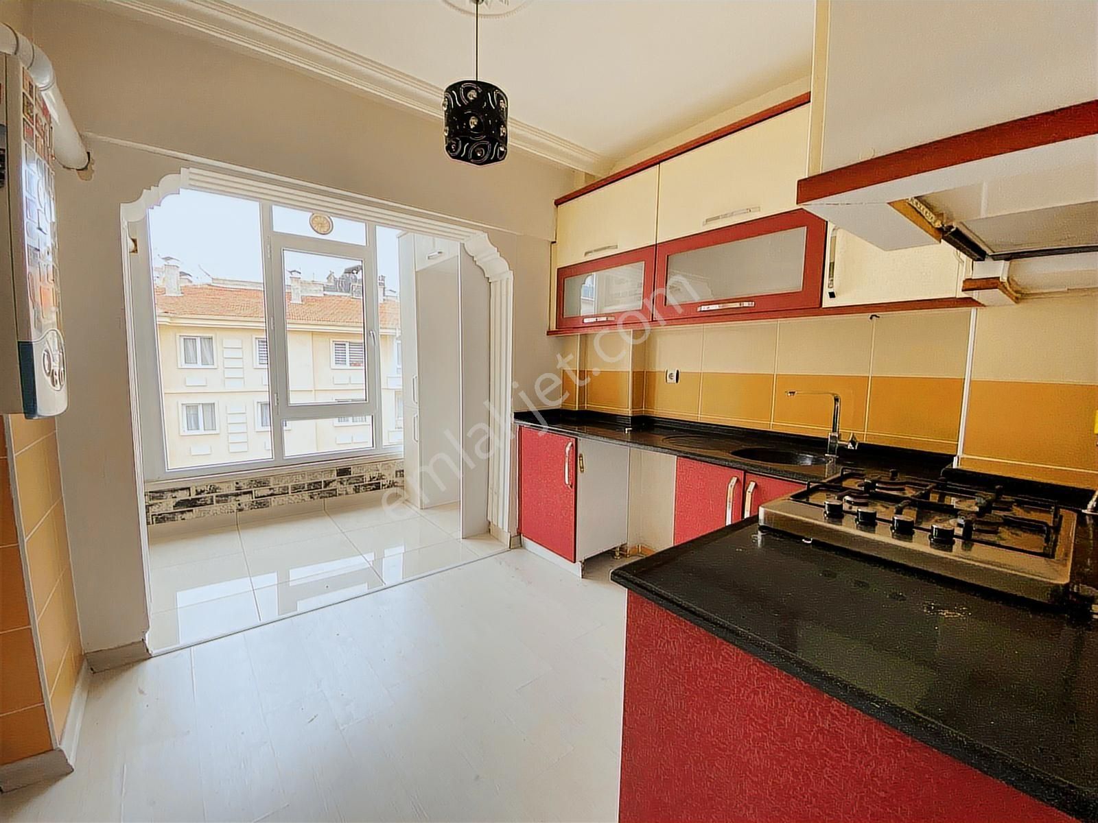 ▄evga▄ Fahri Korutürk Mah. 3+1, Asansörlü, Balkonlu, Yüksek Kat - Görsel 17