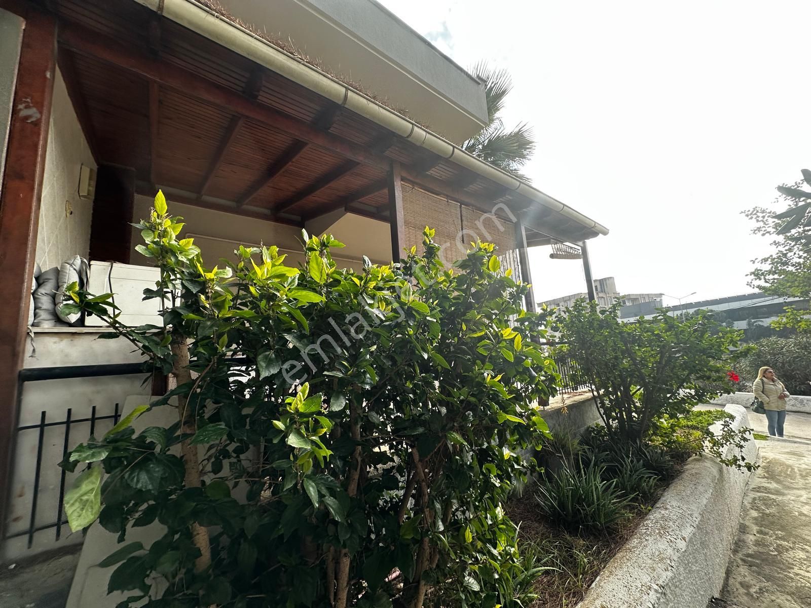 Kuşadası Yavansuda Havuzlu Site Denize 300 Mt Mesafede Köşe Konum - Görsel 2