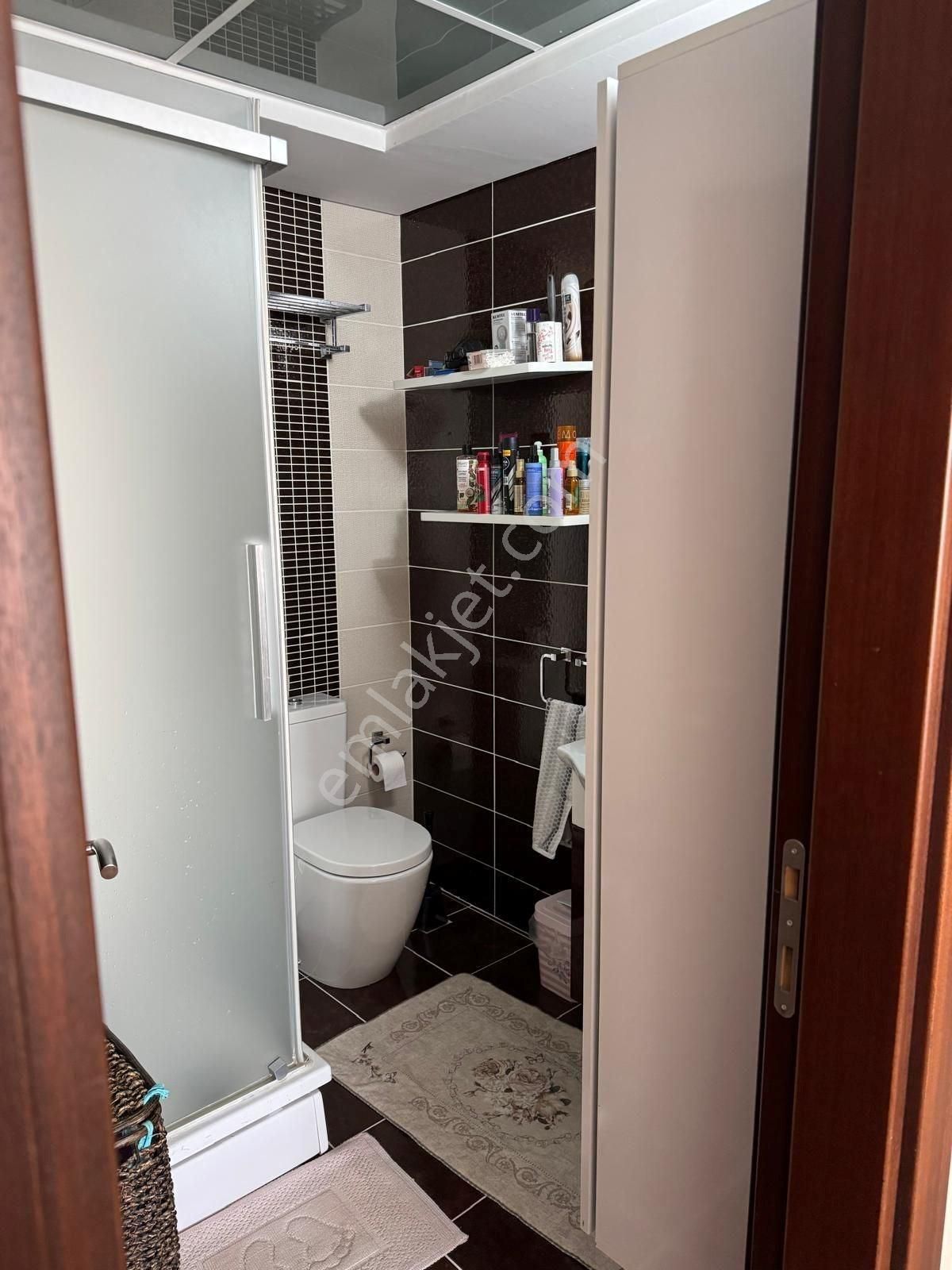 Lalepark'ta Arakat Bakımlı Satılık Daire - Görsel 22