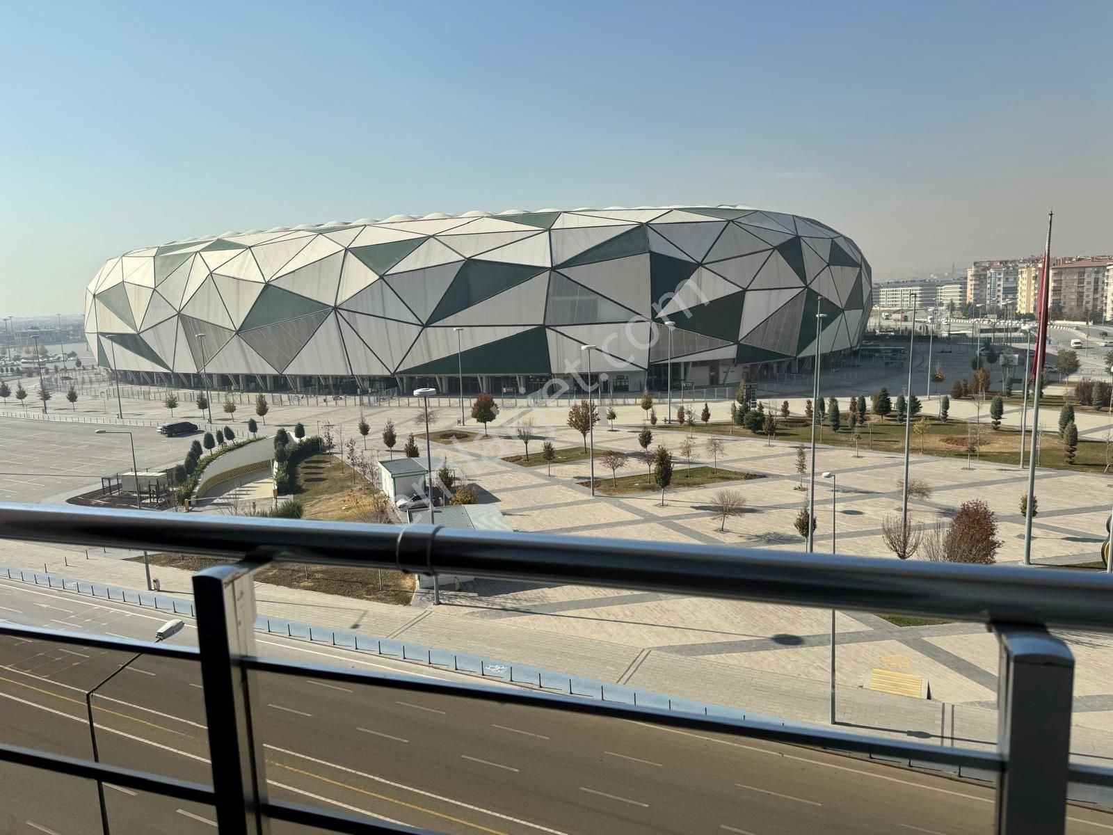 Lalepark'ta Arakat Bakımlı Satılık Daire - Görsel 4