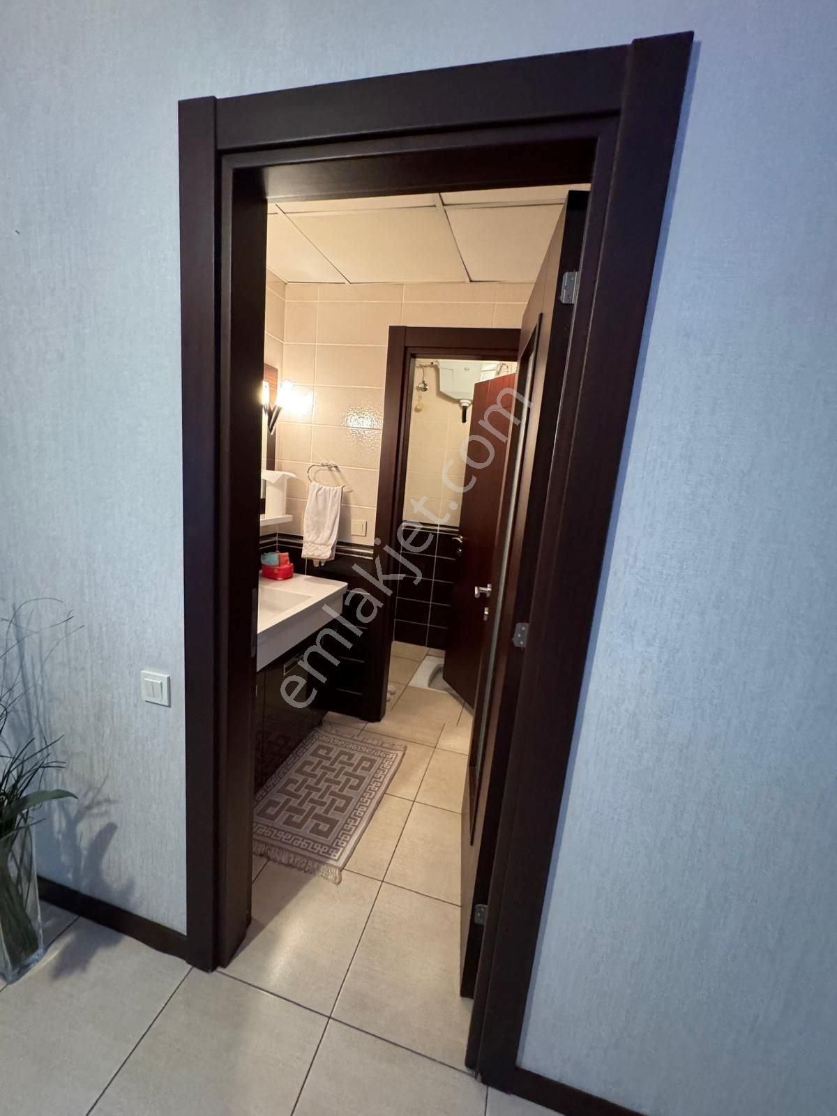 Lalepark'ta Arakat Bakımlı Satılık Daire - Görsel 11