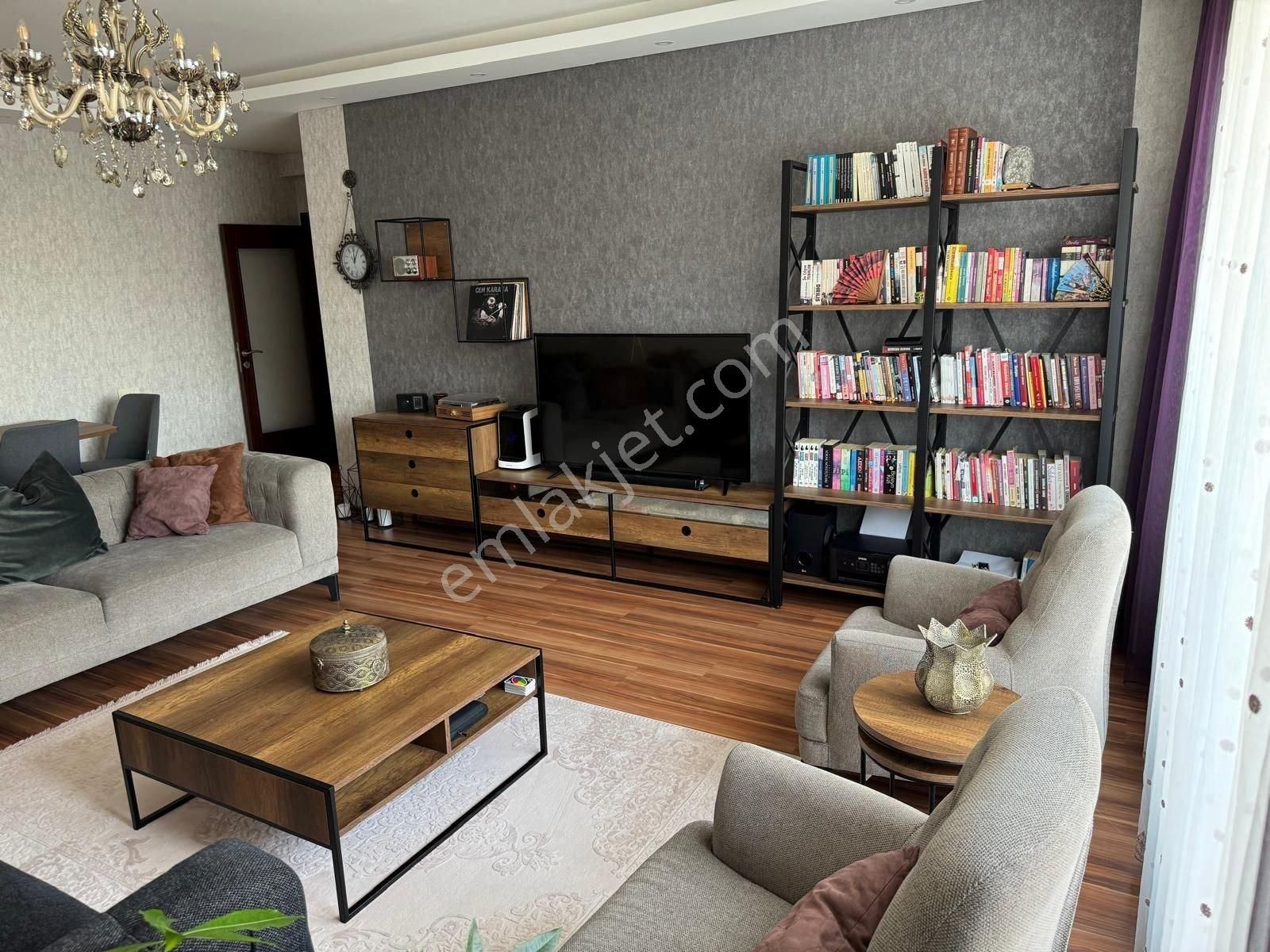 Lalepark'ta Arakat Bakımlı Satılık Daire - Görsel 30