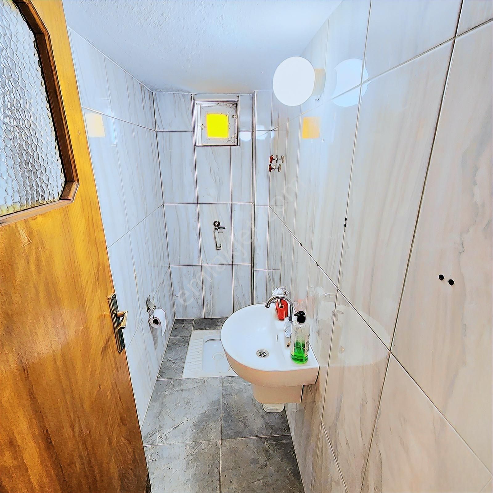 4 Cepheli Ayrı Mutfaklı Çok Geniş Kiralık 3+1 Daire - Görsel 23