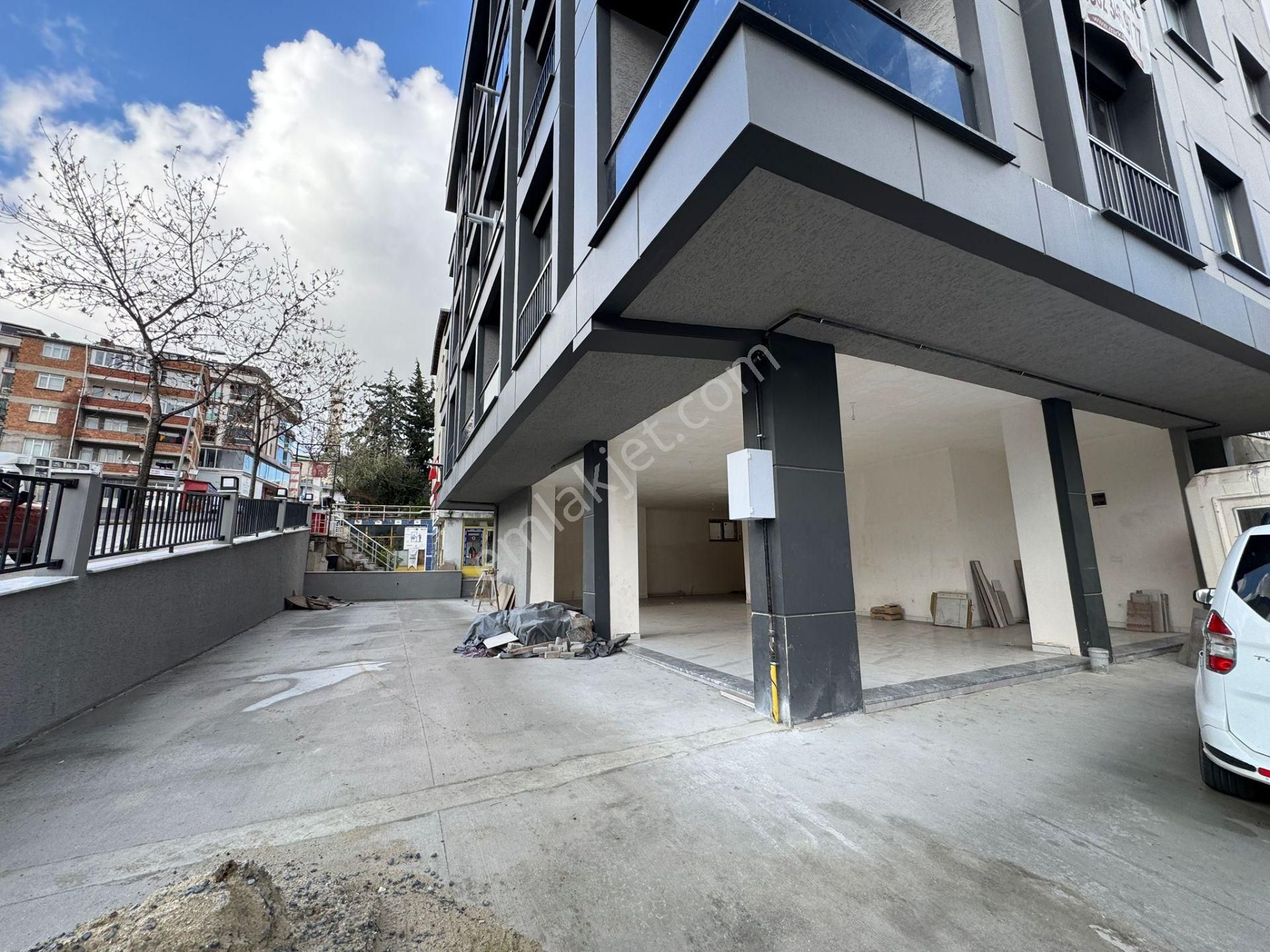 Beylikdüzü Yakuplu Da 180m2 Sıfır Köşe Dükkan Metrobüse 10 Dk - Görsel 4