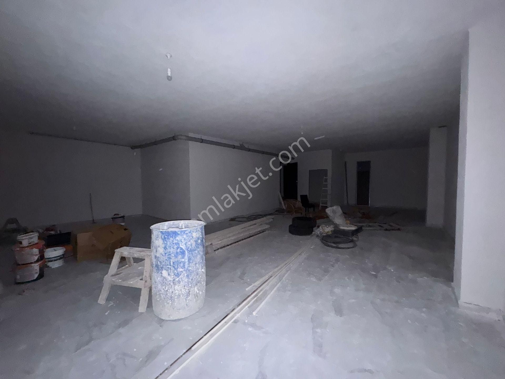 Beylikdüzü Yakuplu Da 180m2 Sıfır Köşe Dükkan Metrobüse 10 Dk - Görsel 18