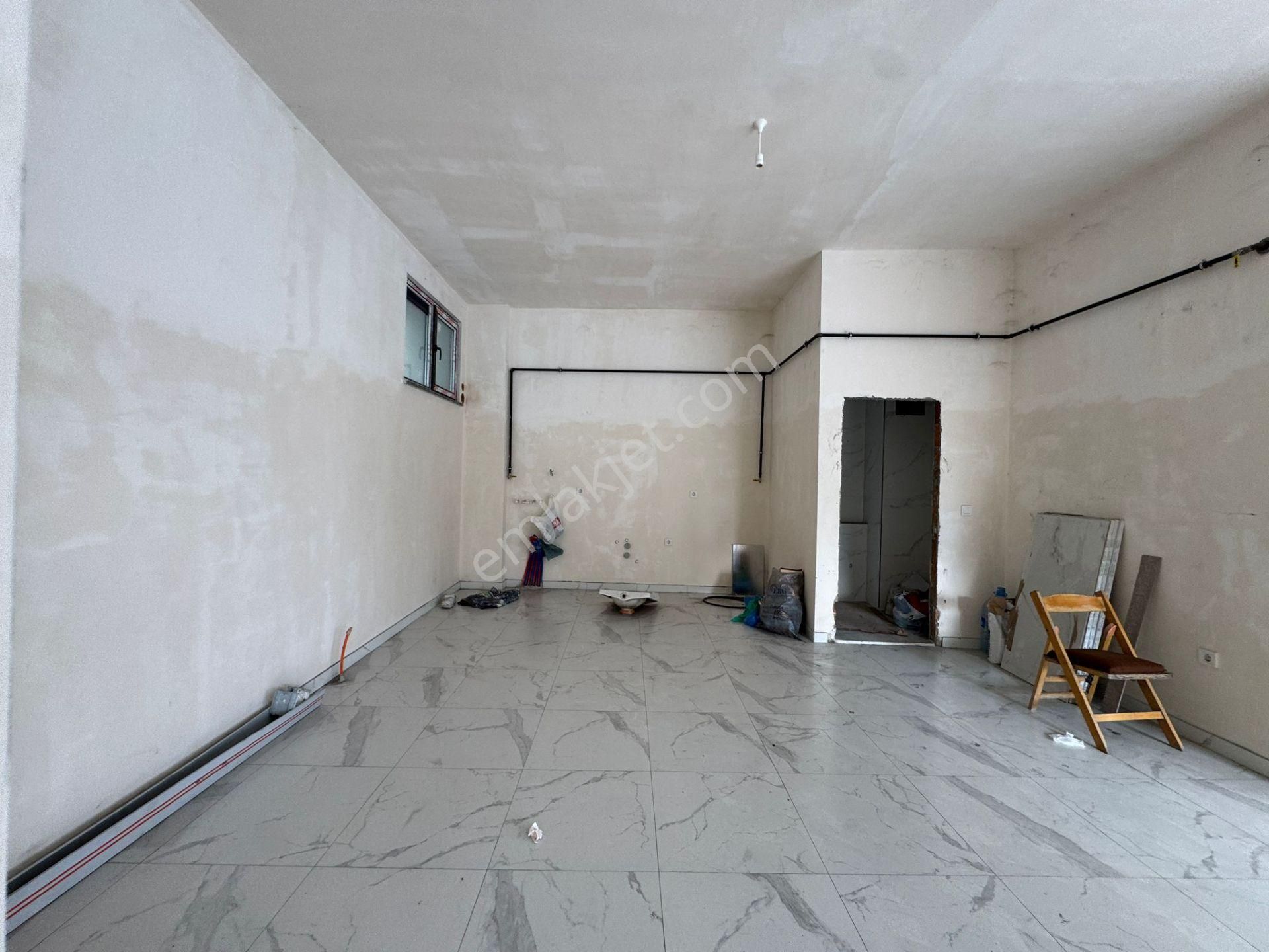 Beylikdüzü Yakuplu Da 180m2 Sıfır Köşe Dükkan Metrobüse 10 Dk - Görsel 12