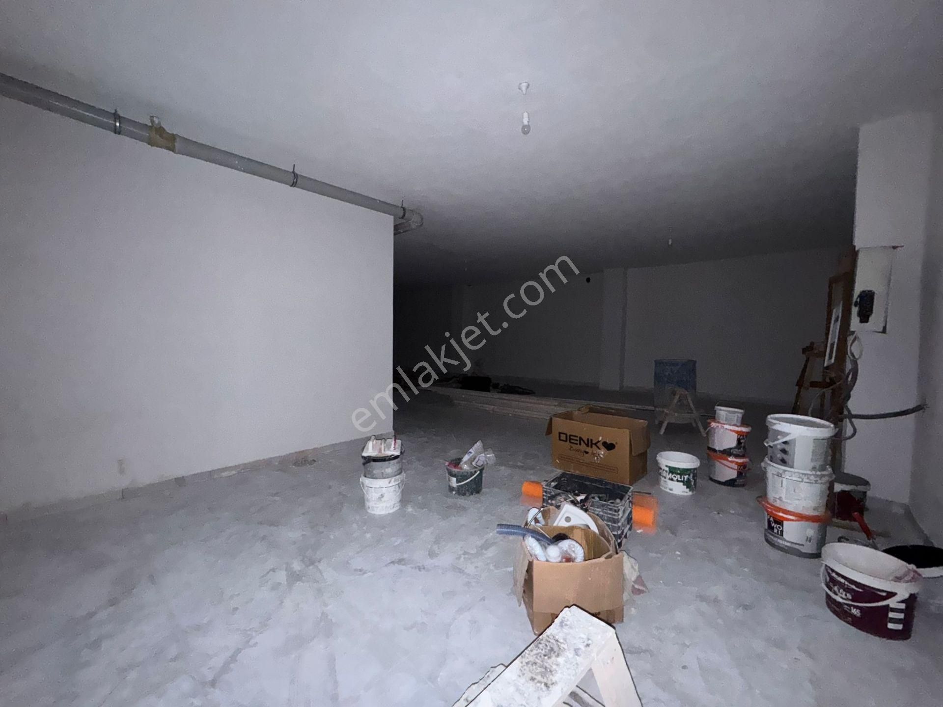 Beylikdüzü Yakuplu Da 180m2 Sıfır Köşe Dükkan Metrobüse 10 Dk - Görsel 14