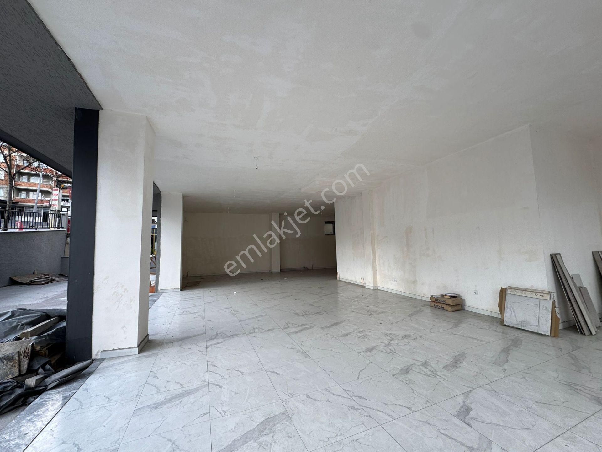 Beylikdüzü Yakuplu Da 180m2 Sıfır Köşe Dükkan Metrobüse 10 Dk - Görsel 7