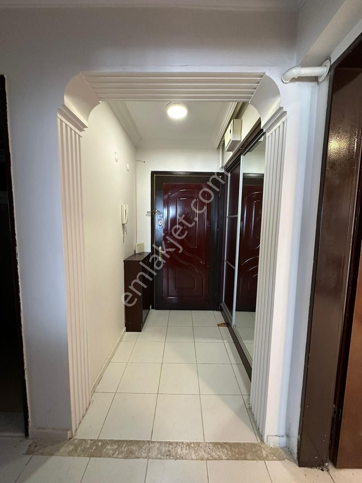 Ulukent Merter Sitesinde Şehir Manzaralı 3+1 Daire - Görsel 3