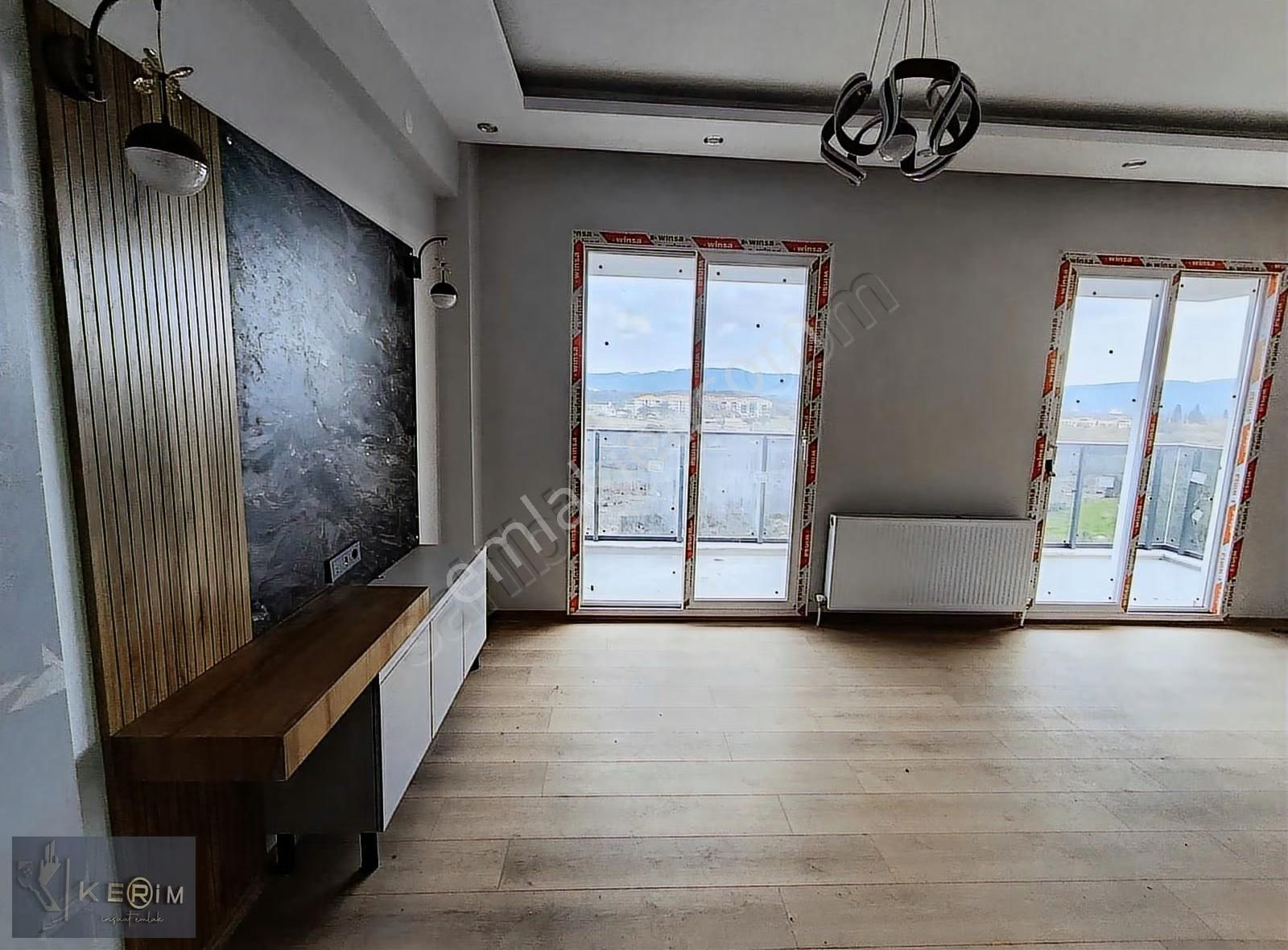 Kerim'den Satılık Ayvacık Merkezde 2+1 Açık Mutfak Daire - Görsel 11