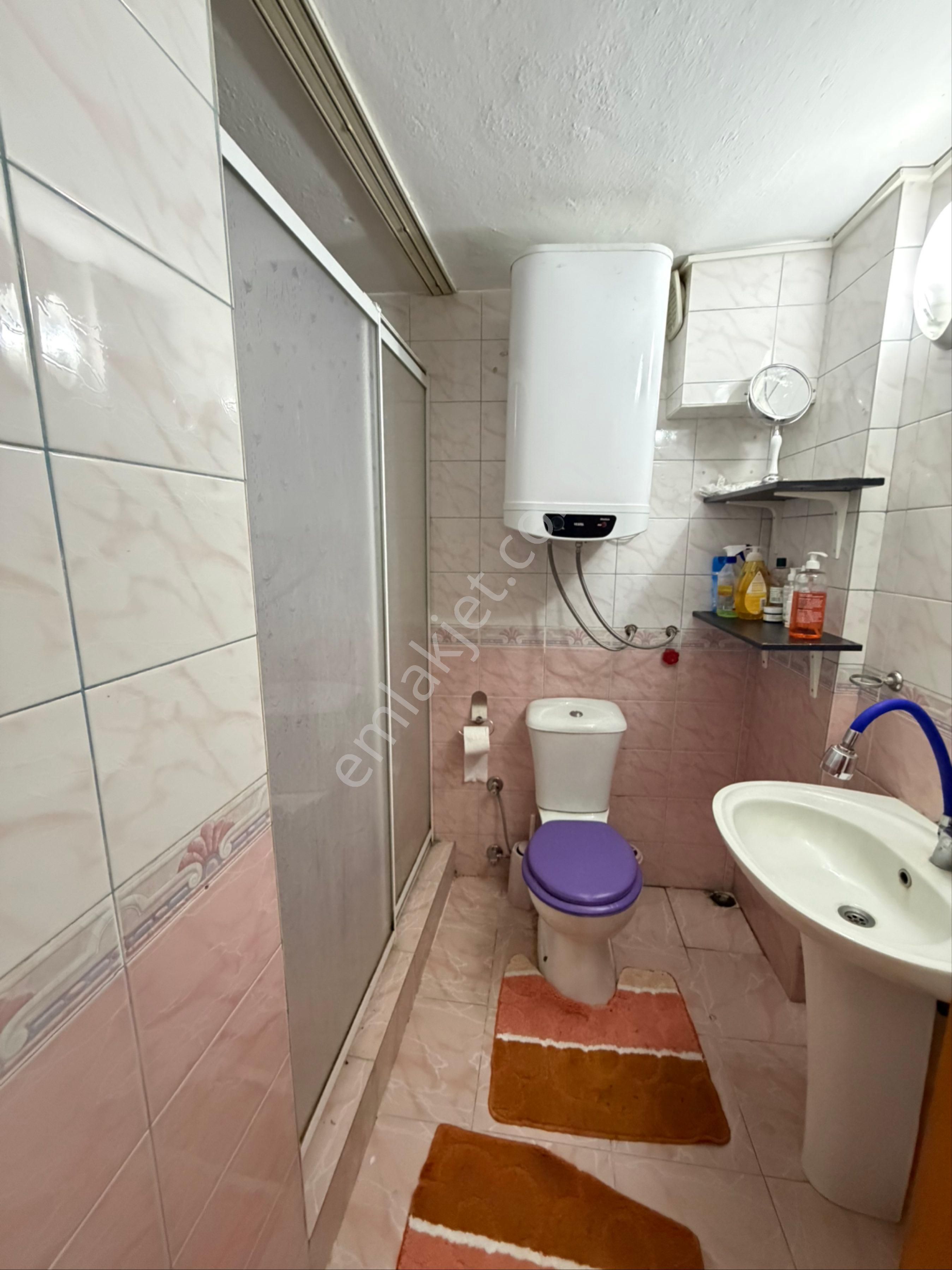 İzmir Konak Gültepe Mah.de 3 Katlı Satılık Müstakil Bina - Görsel 17