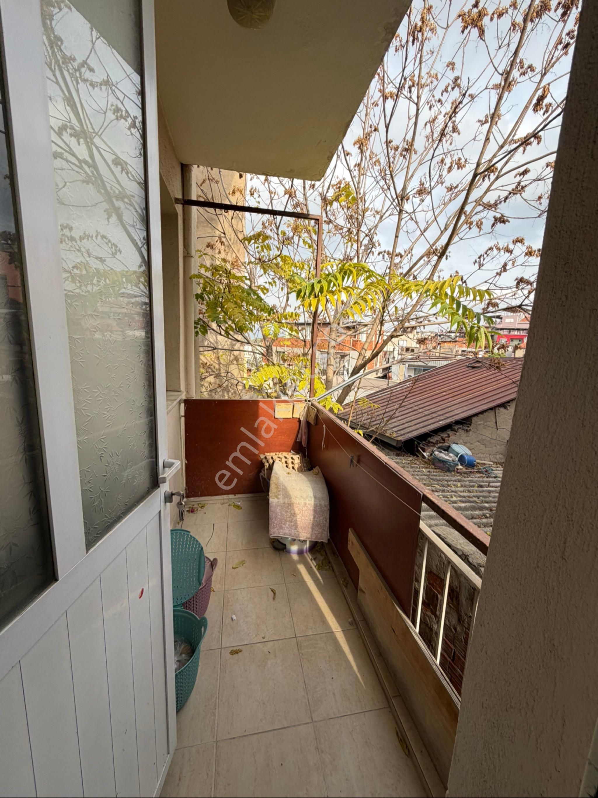 İzmir Konak Gültepe Mah.de 3 Katlı Satılık Müstakil Bina - Görsel 14